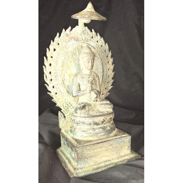 An antique Jarvan bronze Buddah seated in thrown, height 21c...
