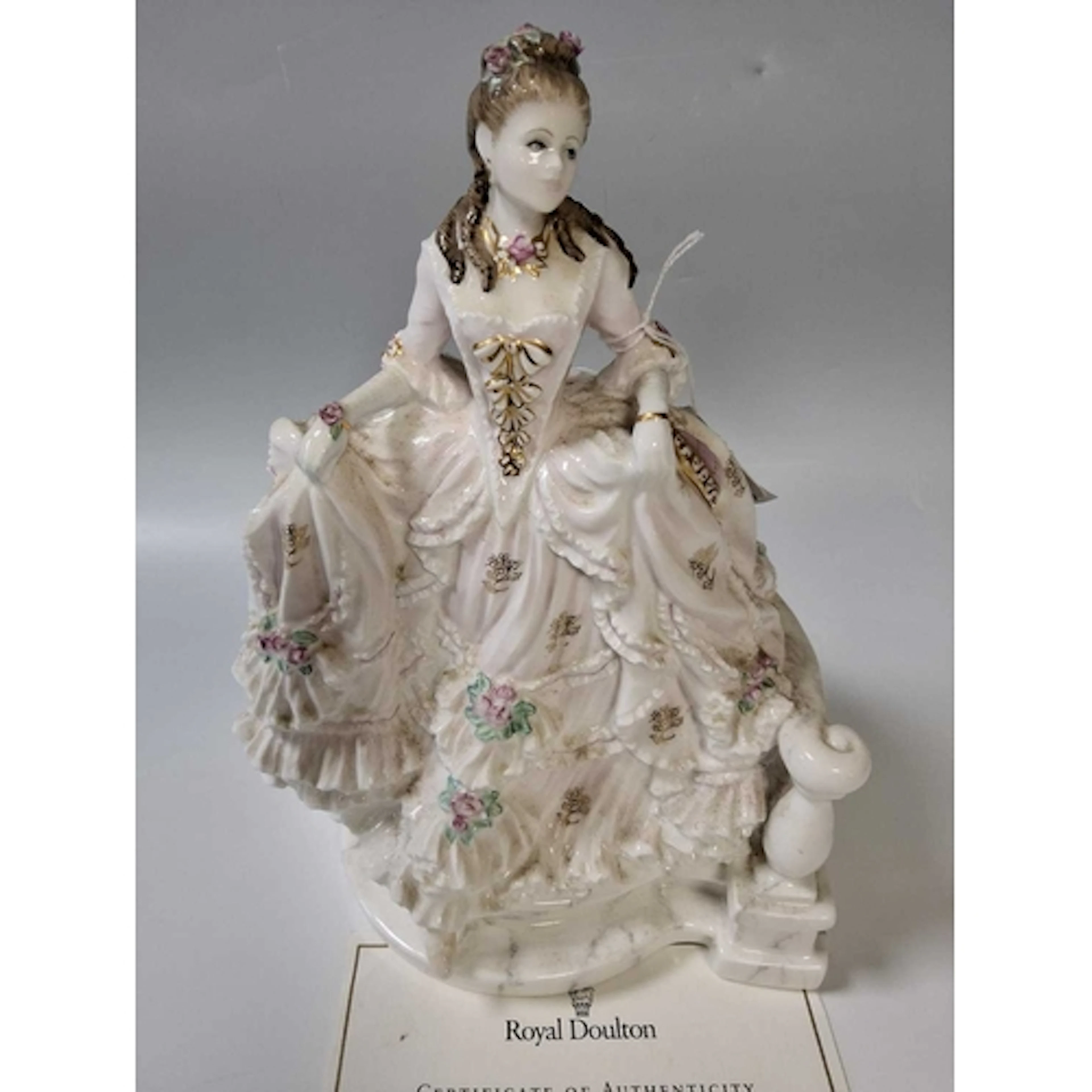 A LIMITED EDITION PORCELAIN FIGURE OF 'CINDERELLA' BY ROYAL ...