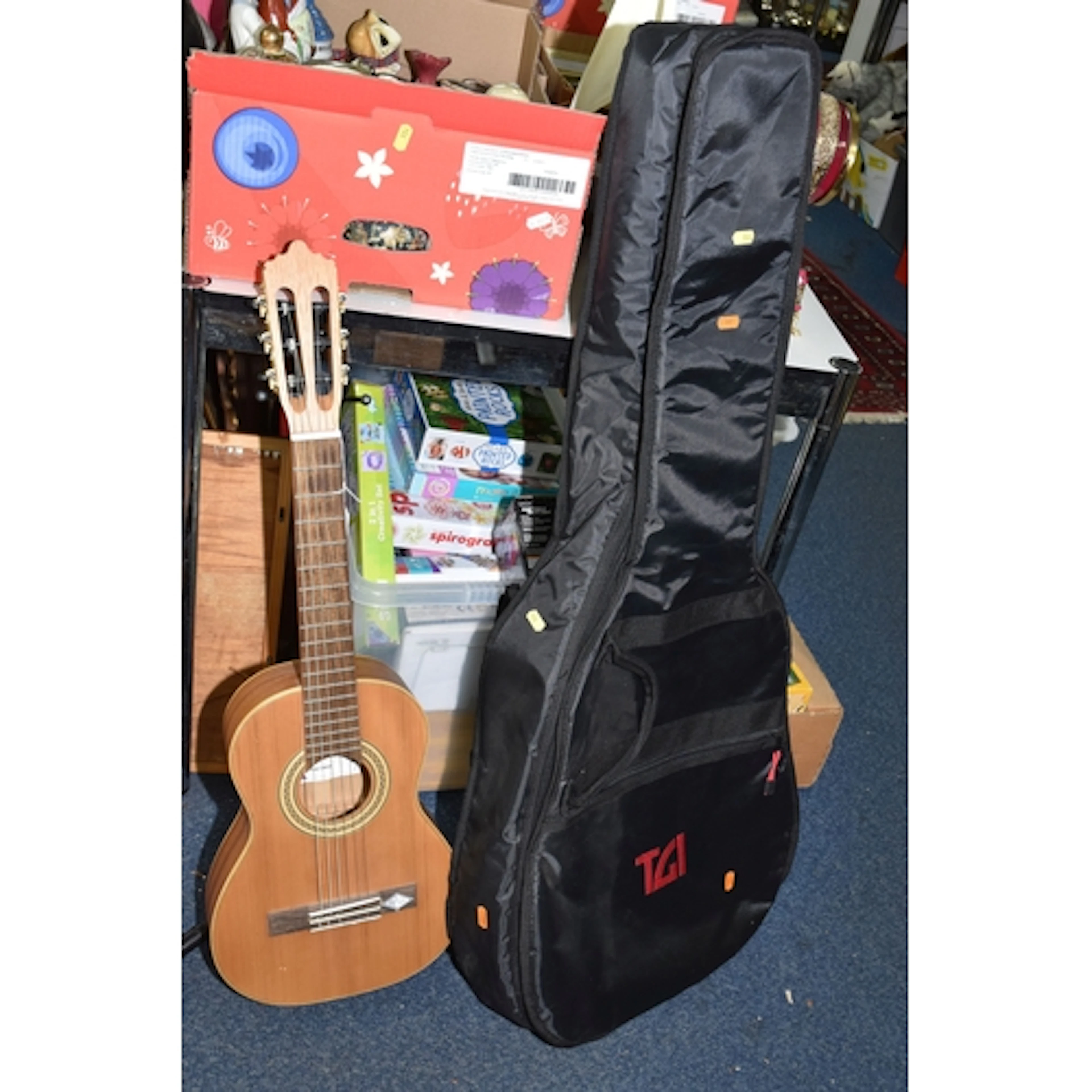 LA MANCHA RUBI CM/53 HALF SIZE CLASSICAL ACOUSTIC GUITAR, fe...