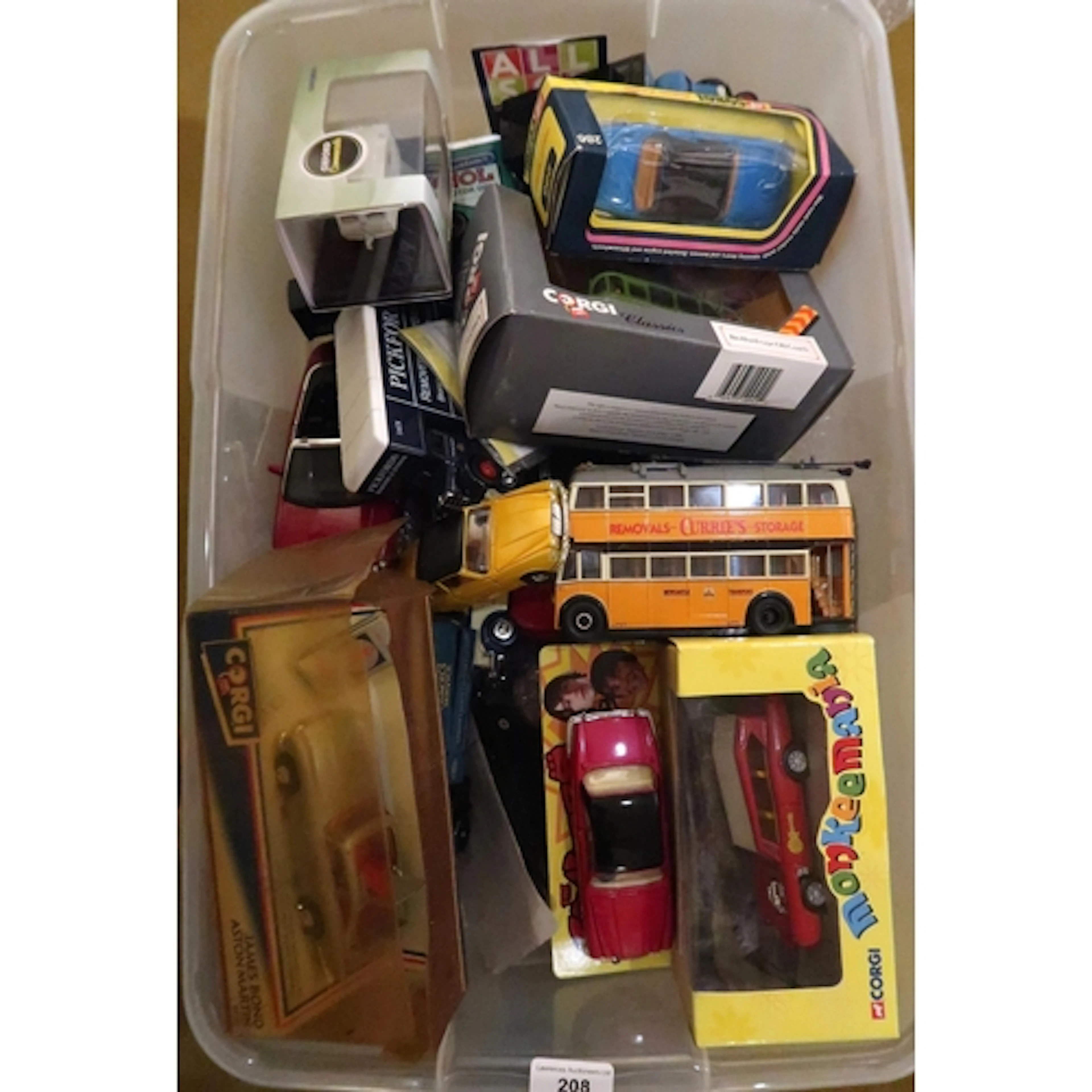 Box containing a large quantity of various diecast metal mod...
