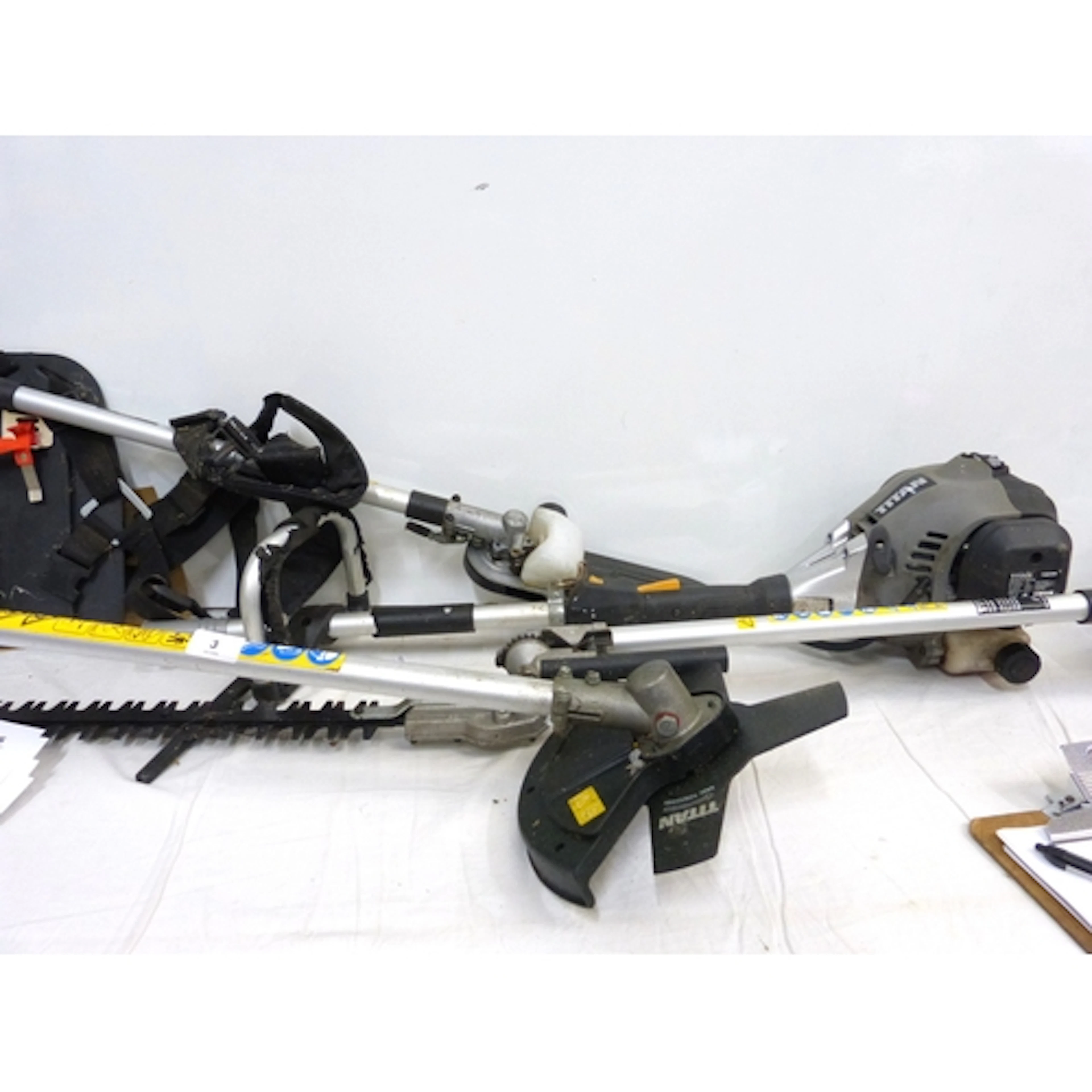 Petrol 25cc four in one strimmer, hedgecutter, chainsaw, str...
