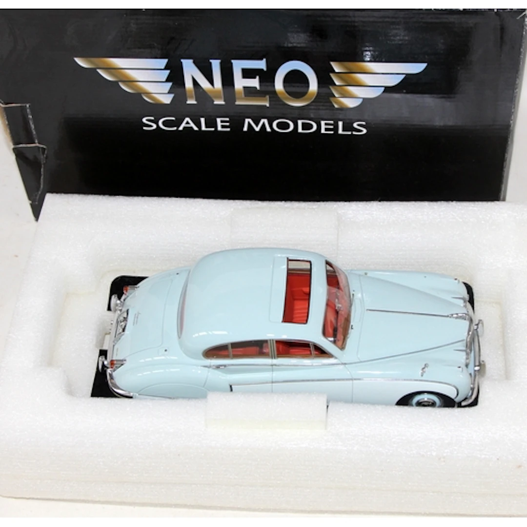 Quality Neo die-cast scale models:1:18 Jaguar Mk9 model ref:...