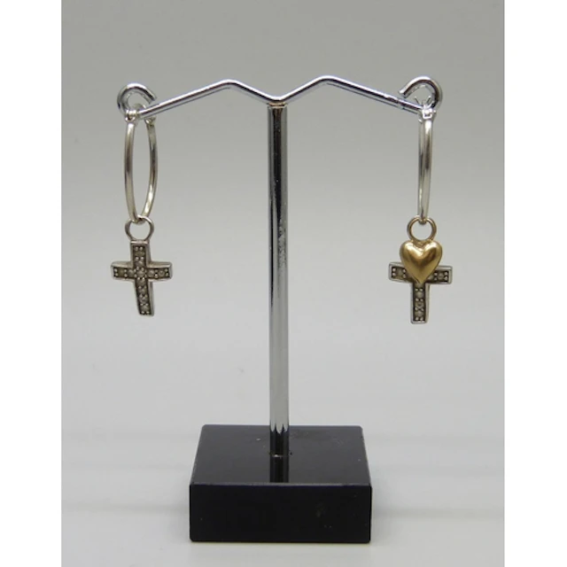 A pair of 9ct white and yellow gold earrings, 2.5g, 3.5cm in...