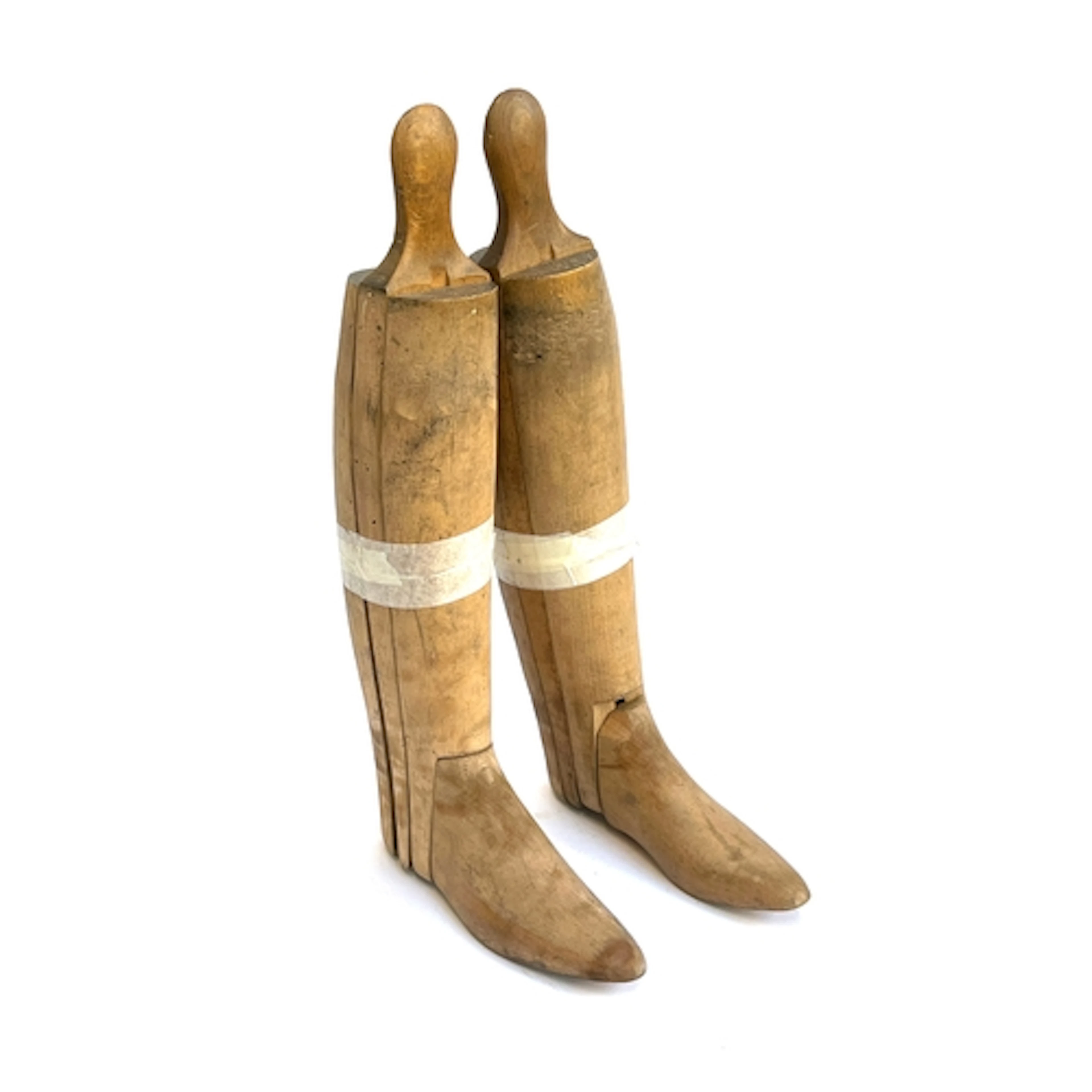 A pair of wooden boot trees, '14 1/4', approx. 26cm toe to h...