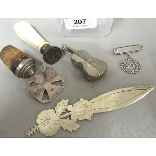 19th Century seal, with bone handle, the County Court of War...