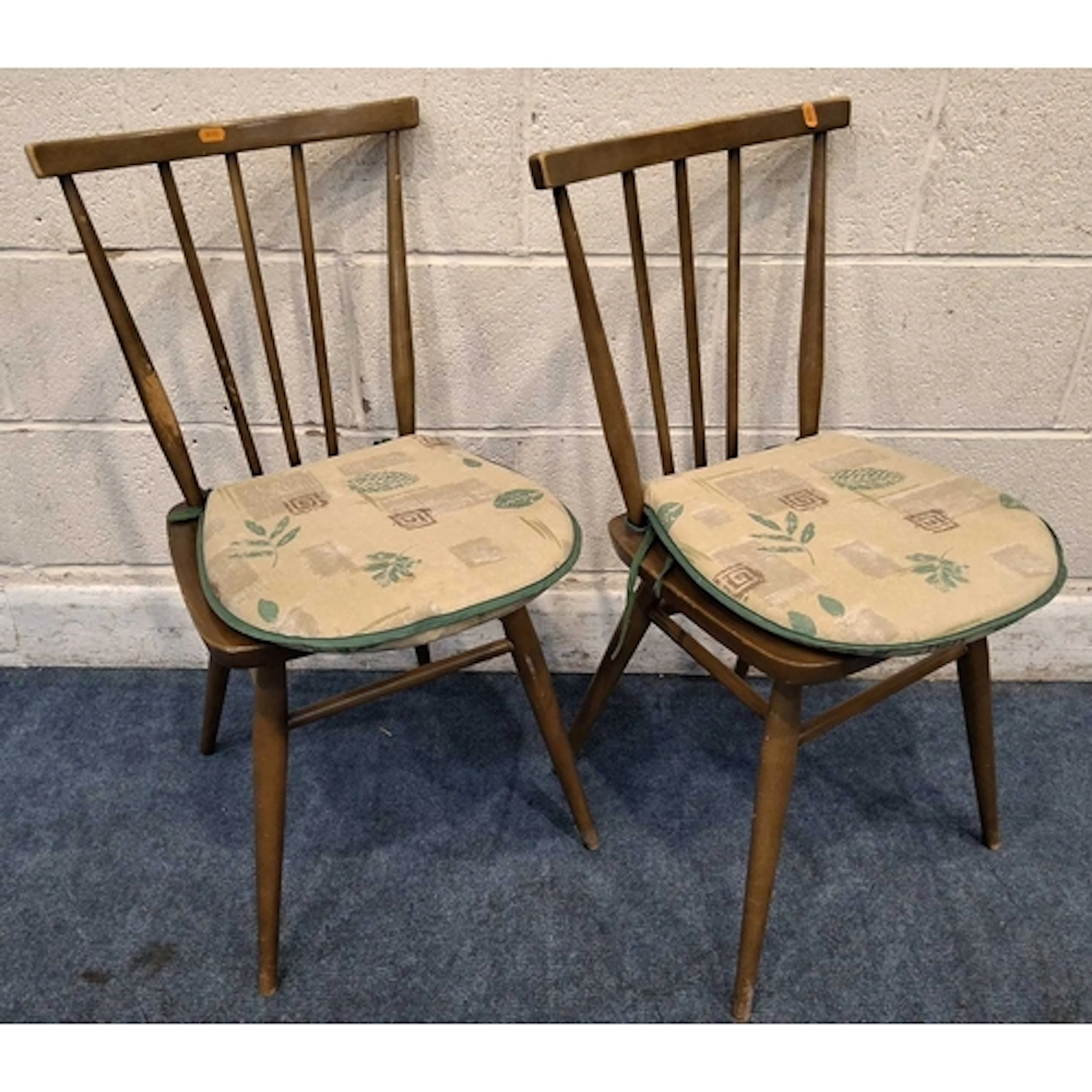 LUCIAN ERCOLANI, A PAIR OF MID-CENTURY ELM AND BEECH ERCOL M...