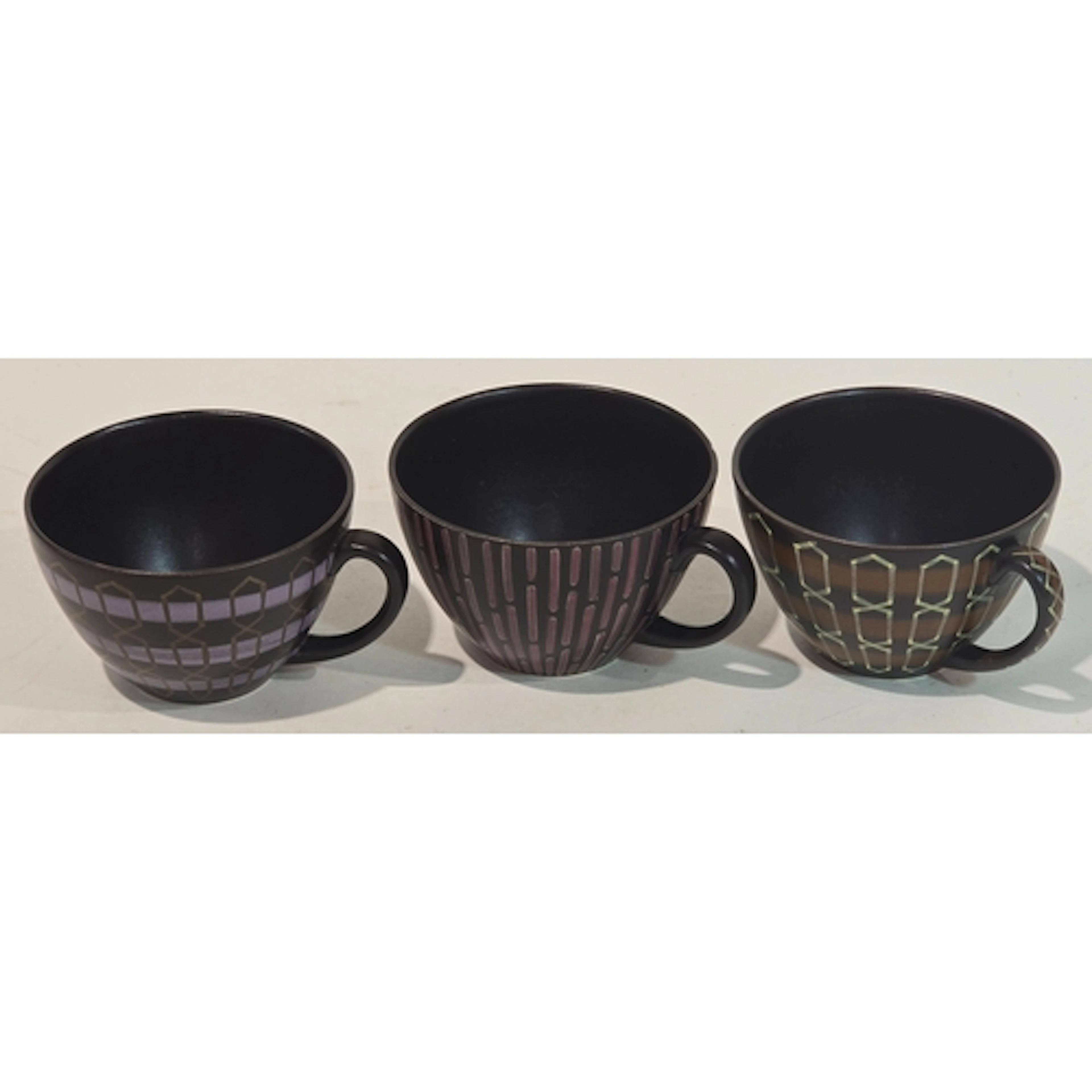 Poole Pottery group of original Freeform trail teacups to in...