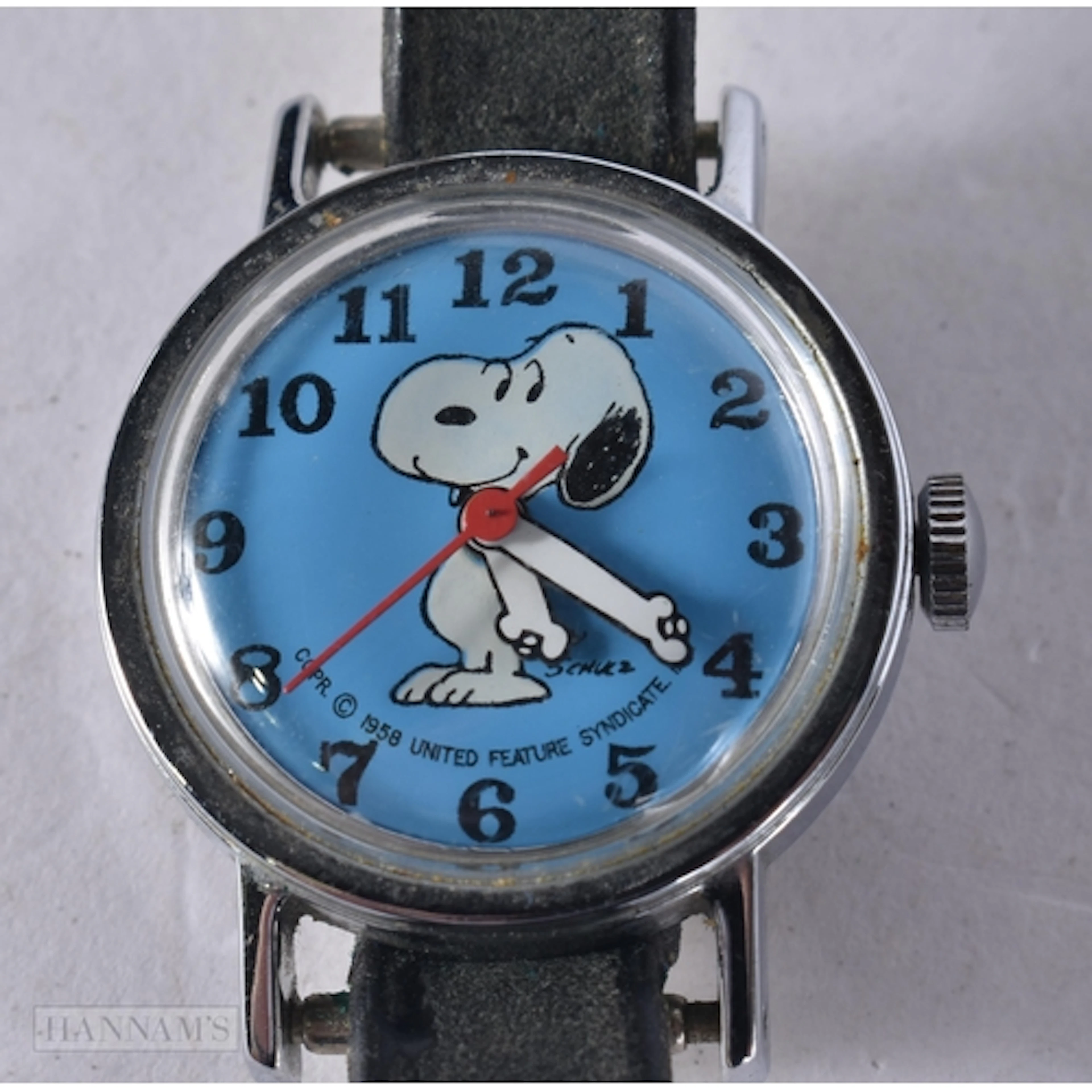 Snoopy Blue Dial Hand Wind Watch Working