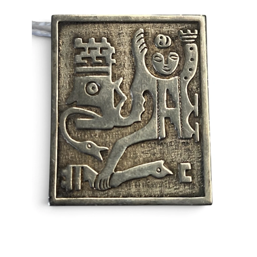 An unusual designer Silver Brooch.