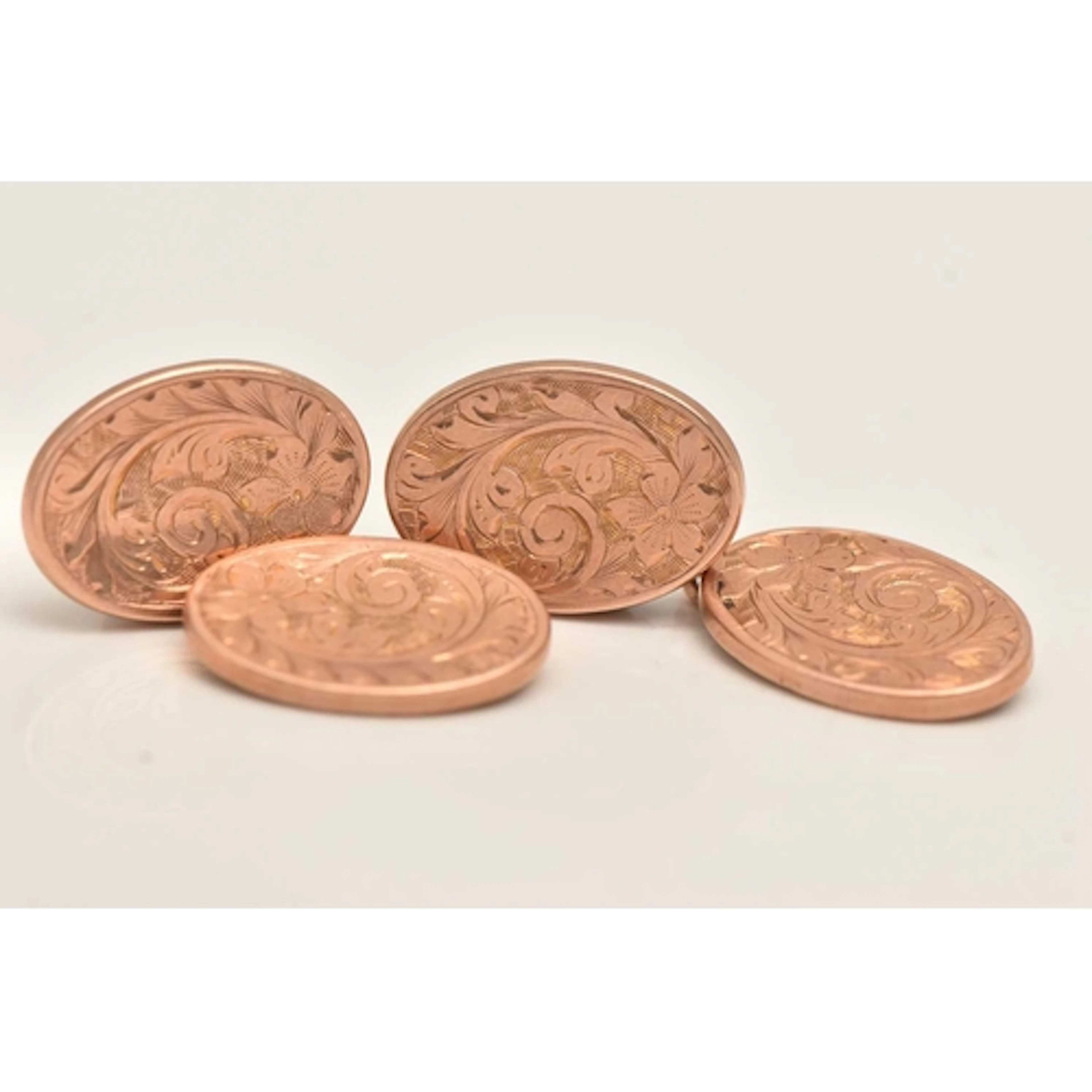 A PAIR OF EARLY 20TH CENTURY, 9CT ROSE GOLD CHAIN LINK CUFFL...