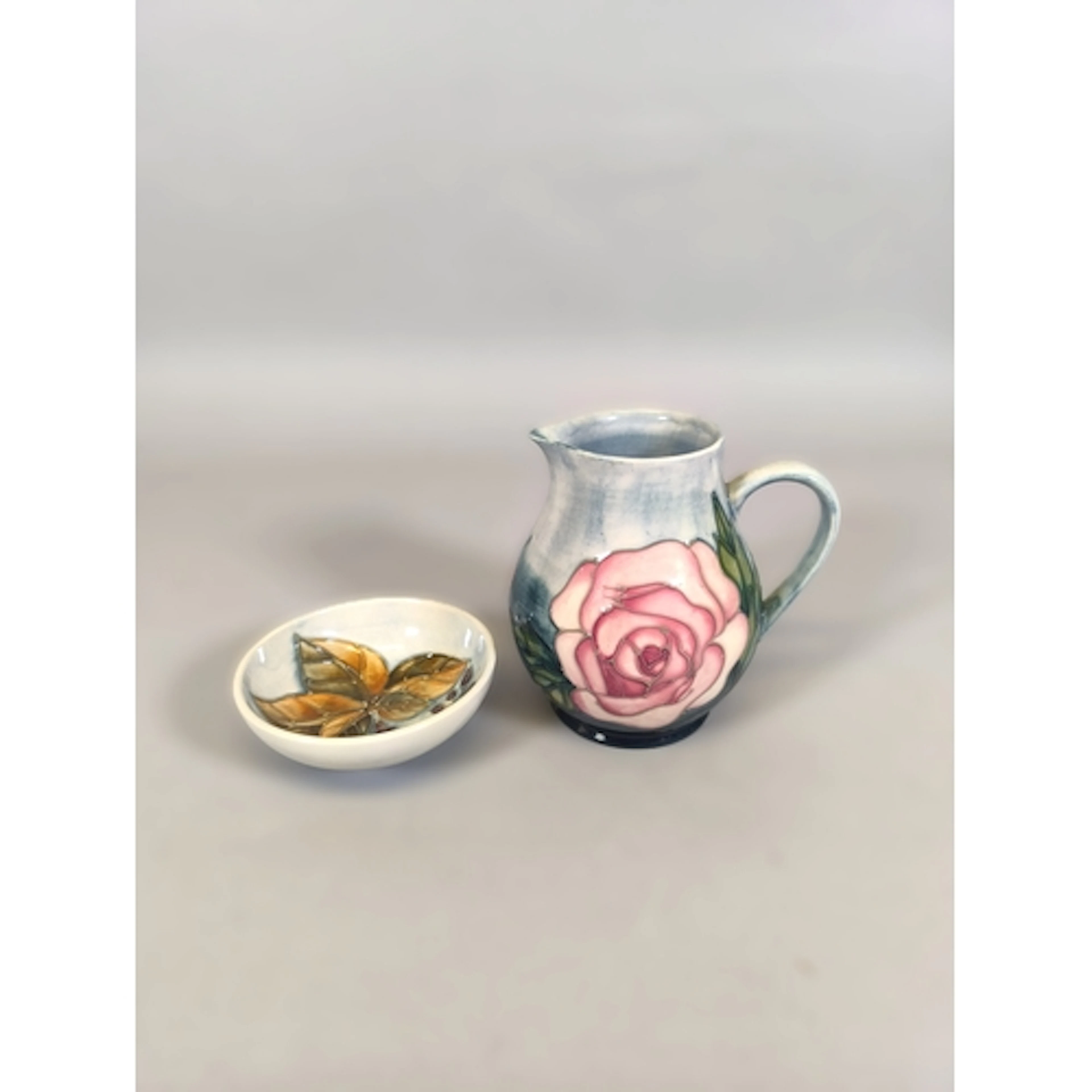 Moorcroft Collectors Club pink rose pattern tube lined potte...