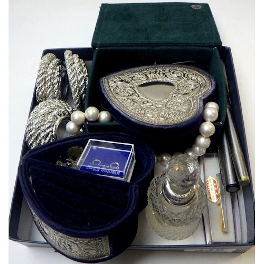 Victorian and later jewellery incl white metal; a silver pla...