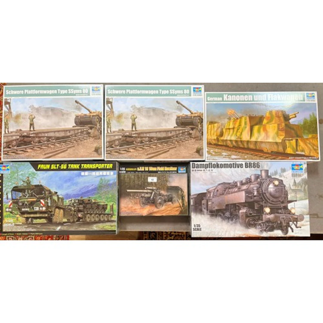A group of six assorted Trumpeter military model kits, 1:35 ...