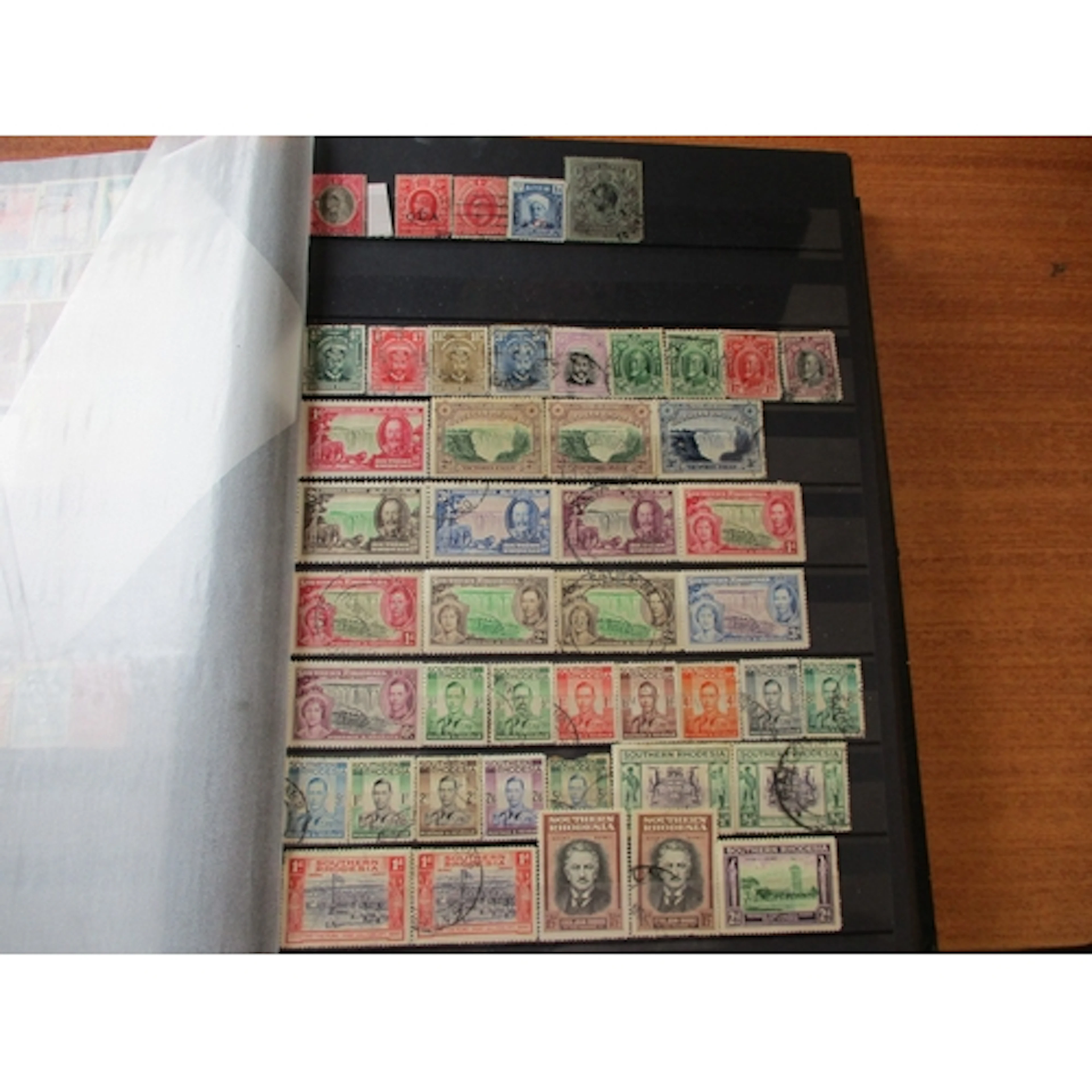 World Misc. large unsorted A-Z countries in many SG. blue st...