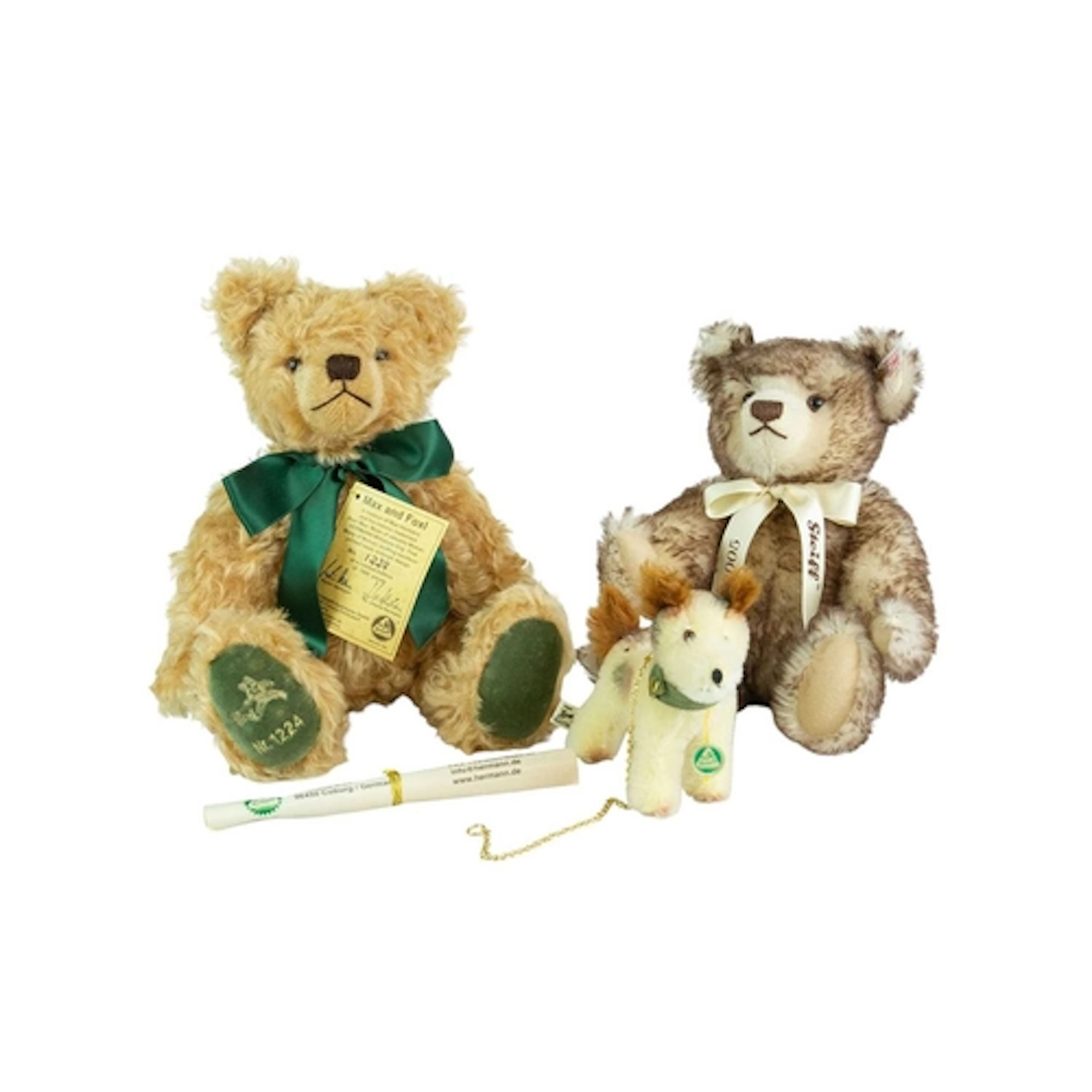 A limited edition Hermann bear and dog. Max and Foxl, 1224/1...
