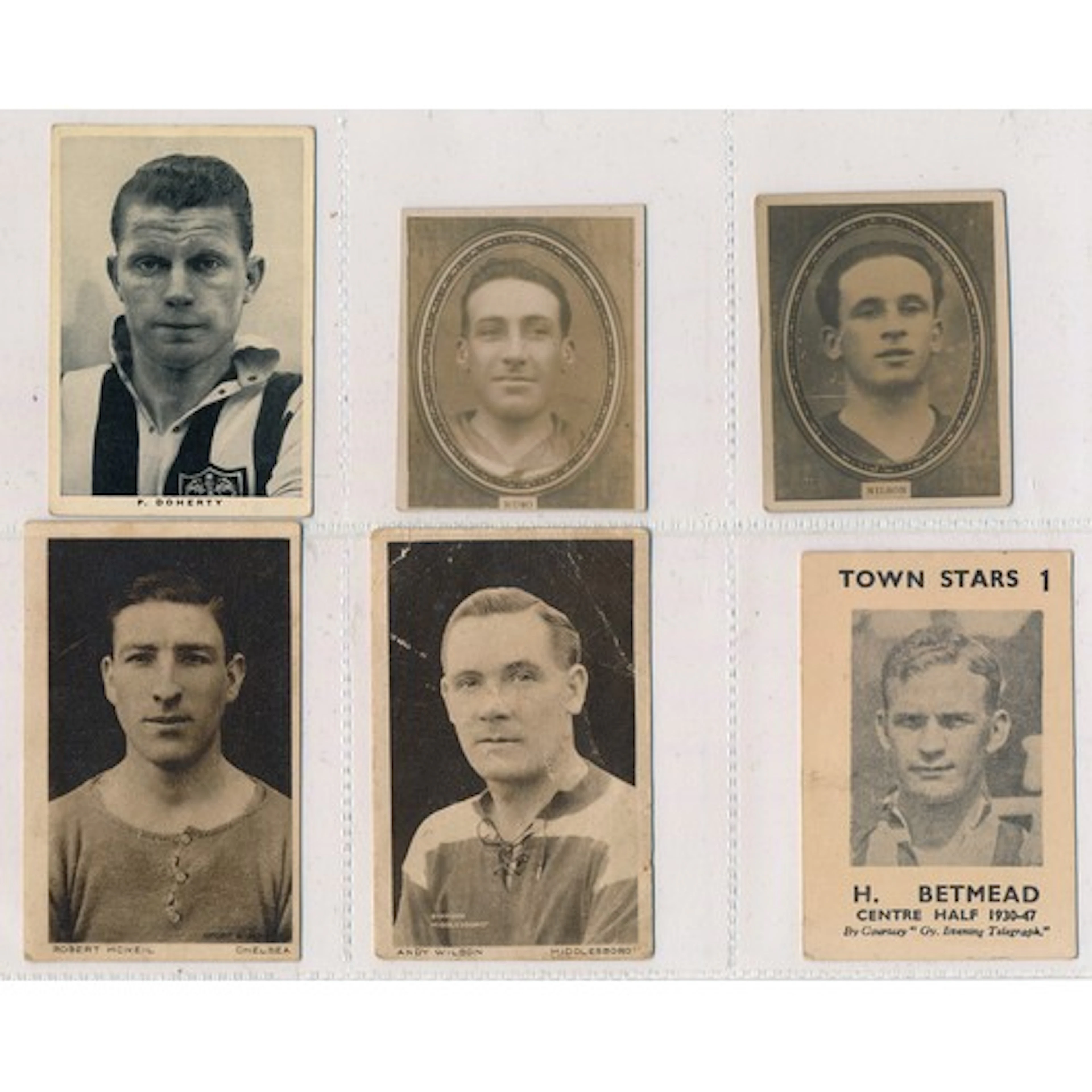 Vintage football cards, interesting selection of rare & scar...