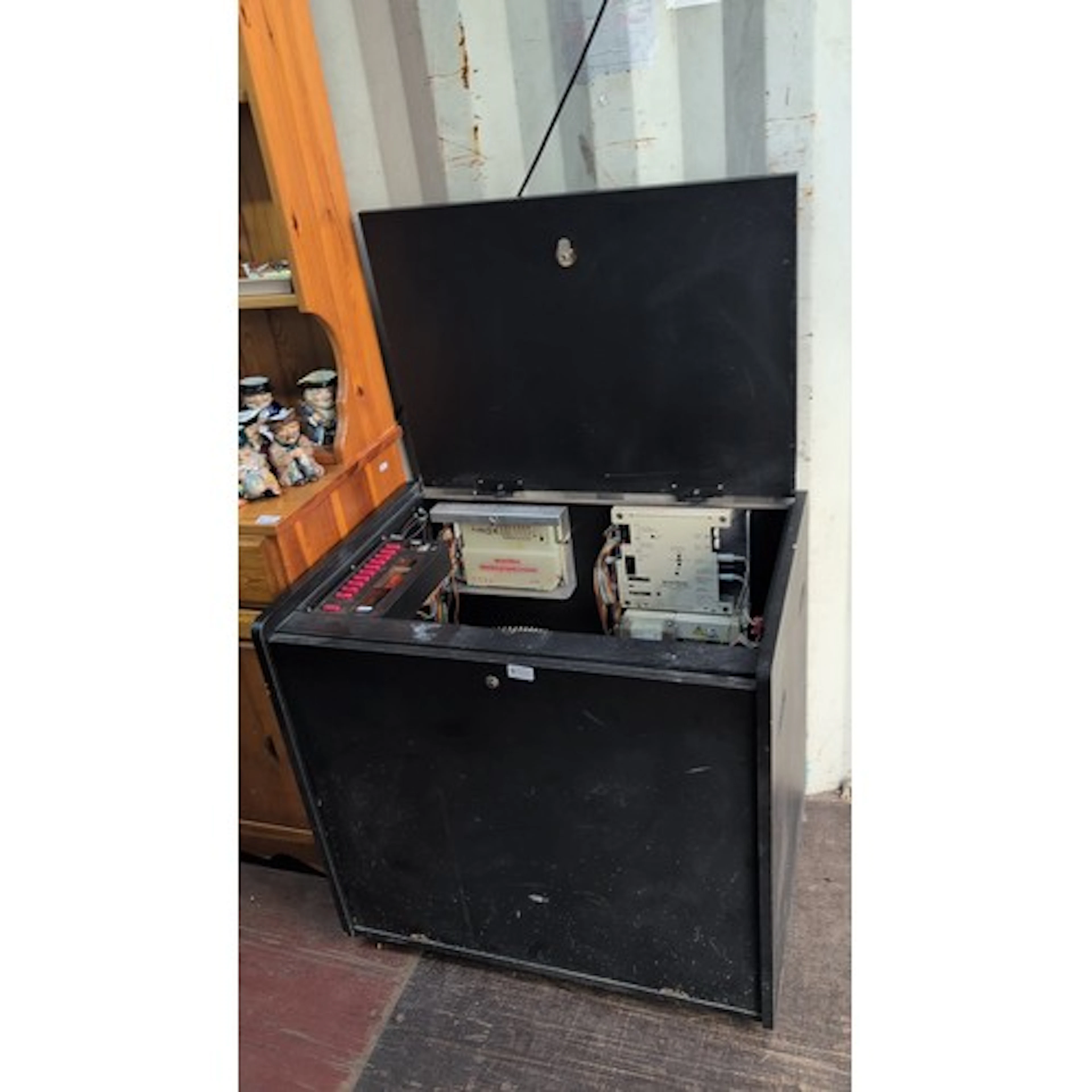 Wurlitzer jukebox mechanism group comprising selection and c...