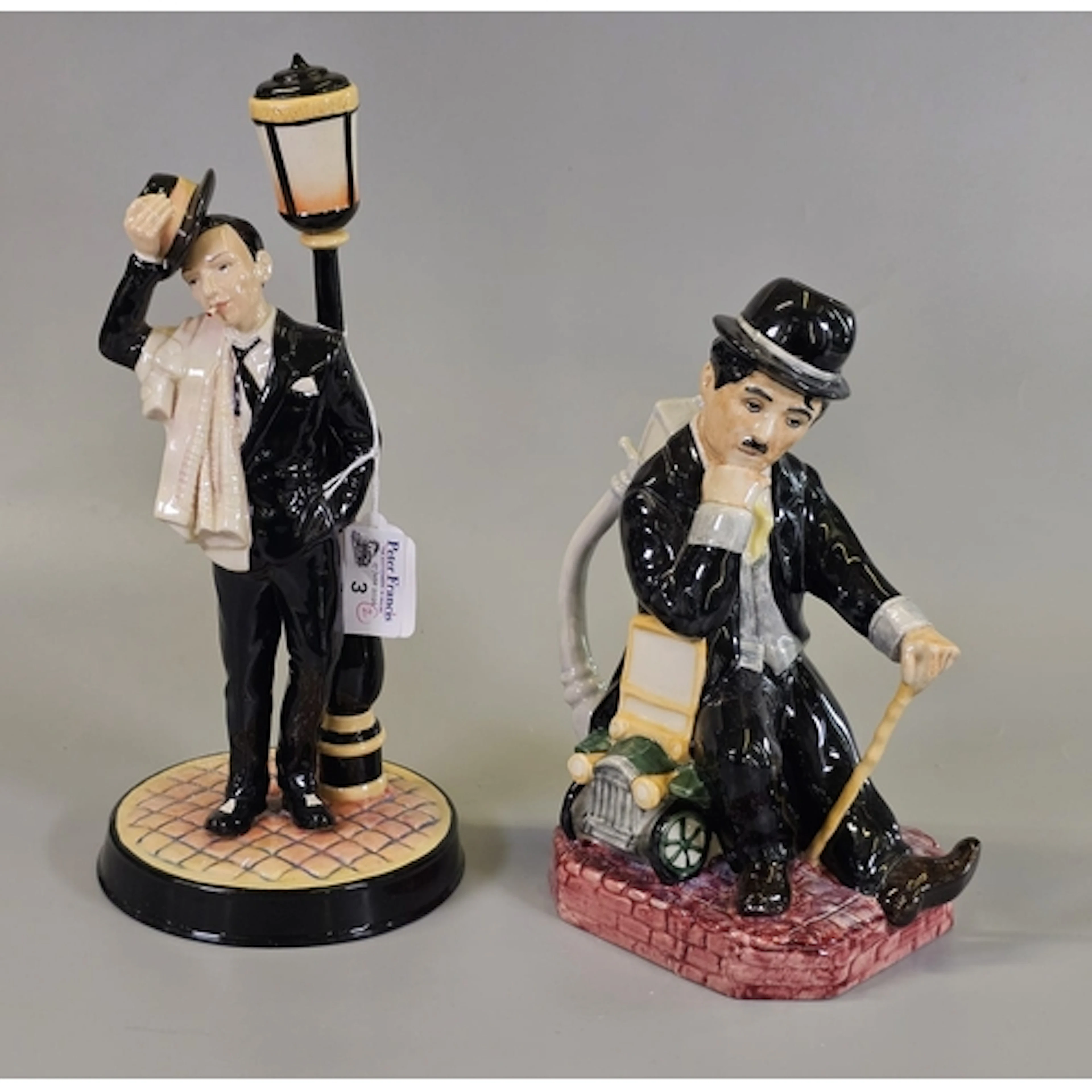 Kevin Francis ceramic figurine of Frank Sinatra, 20th centur...