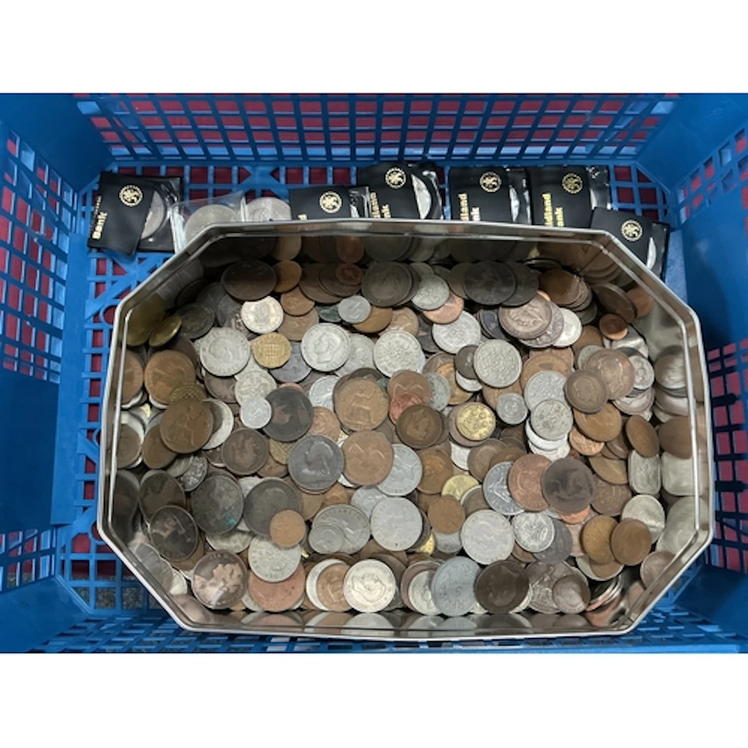 Large Collection Of Circulated World Coinage, includes GB co...