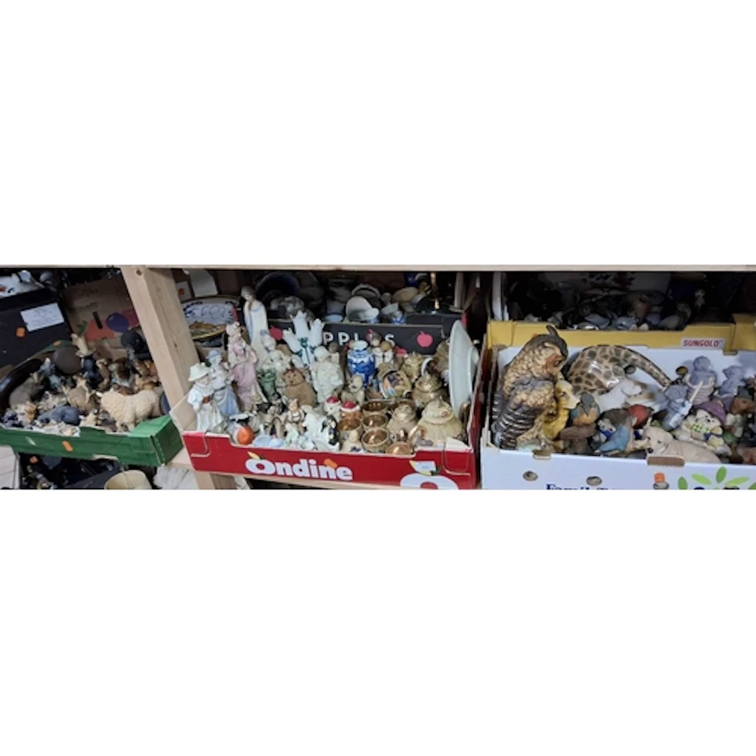 FIVE BOXES AND LOOSE ORNAMENTS, CERAMICS, ETC, to include a ...