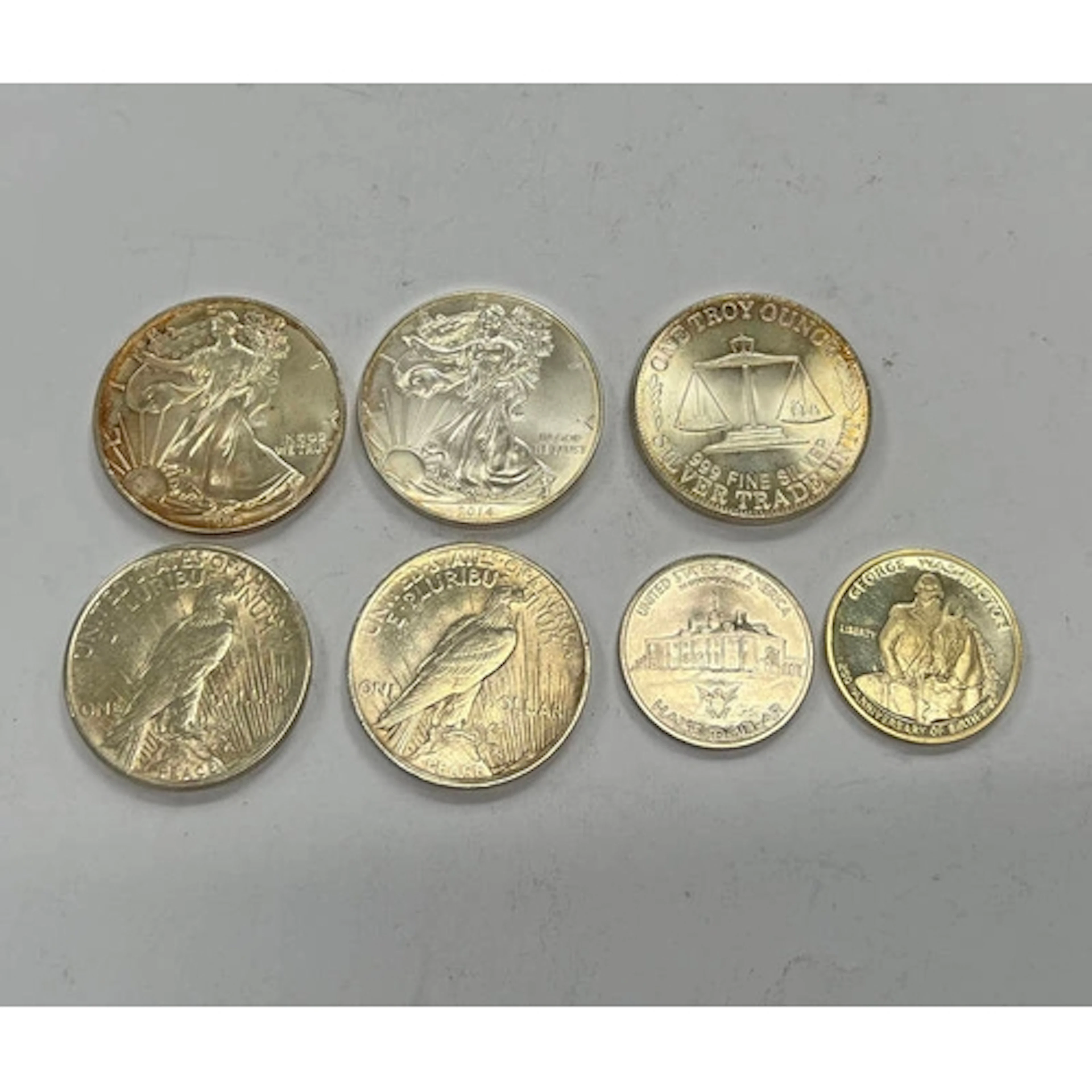 7 X USA SILVER DOLLARS & HALF DOLLARS TO INCLUDE; 2 X PEACE ...