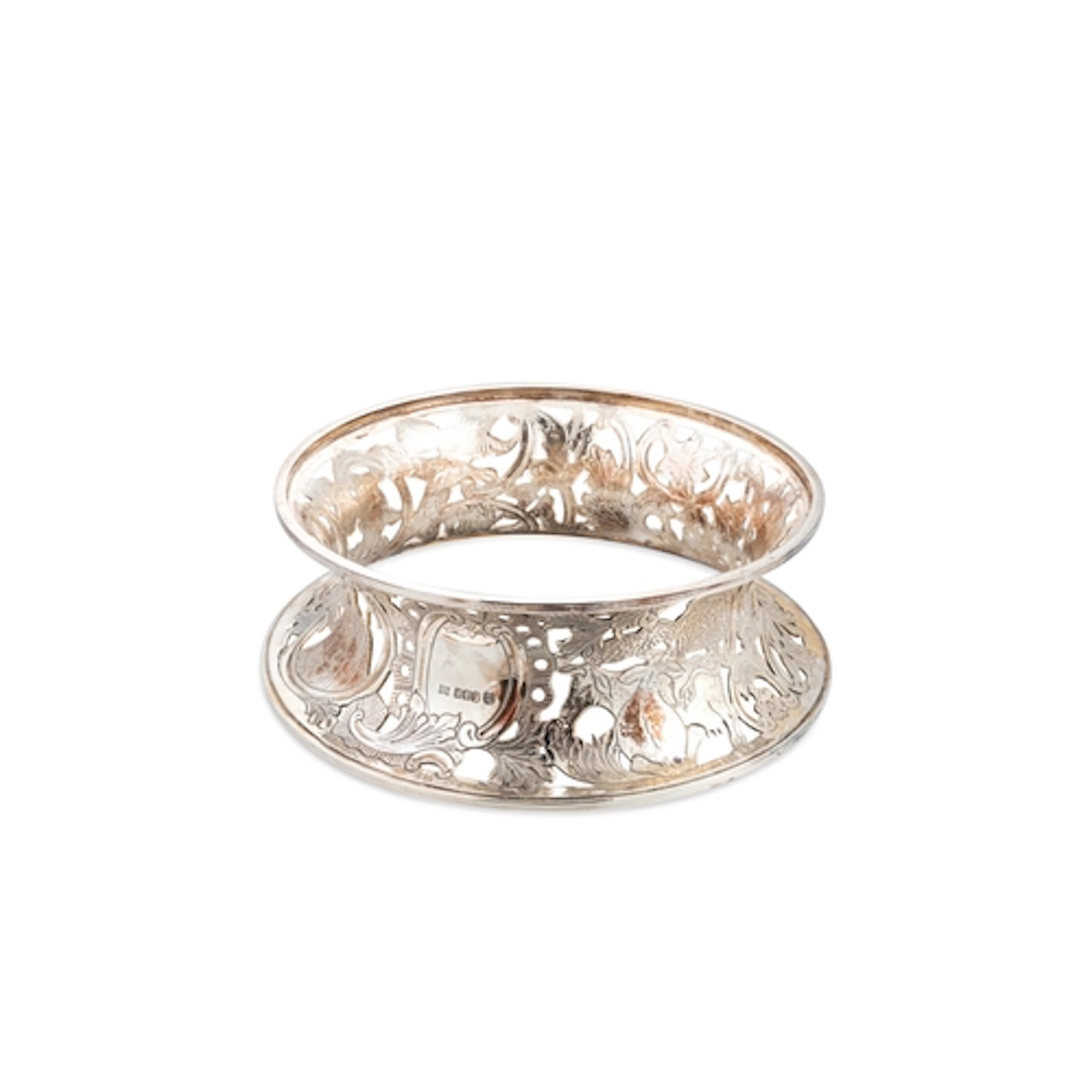 A FINE QUALITY MODERN ROYAL IRISH SILVER CIRCULAR DISH RING,...