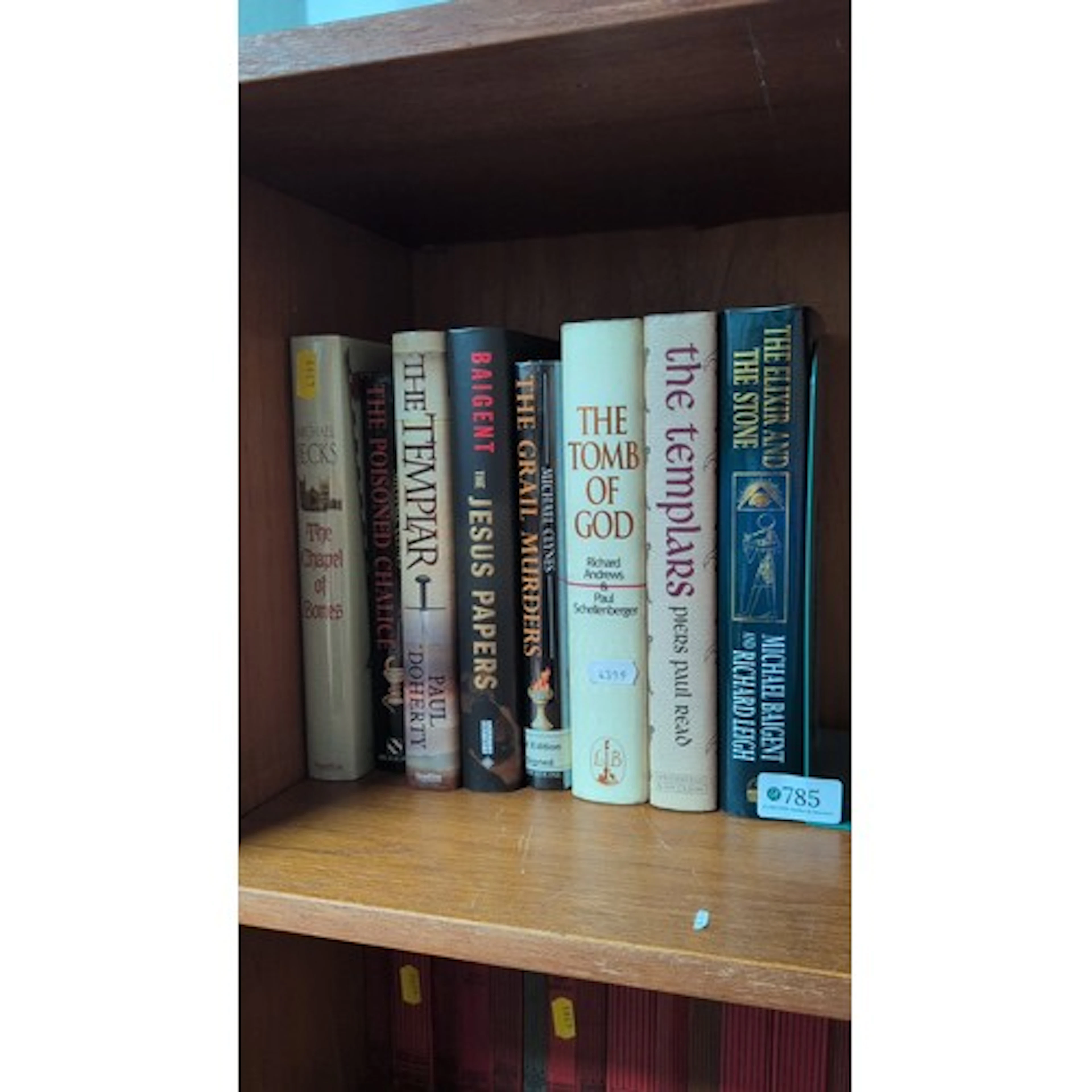 A small group of modern hardback books, chiefly on the Knigh...