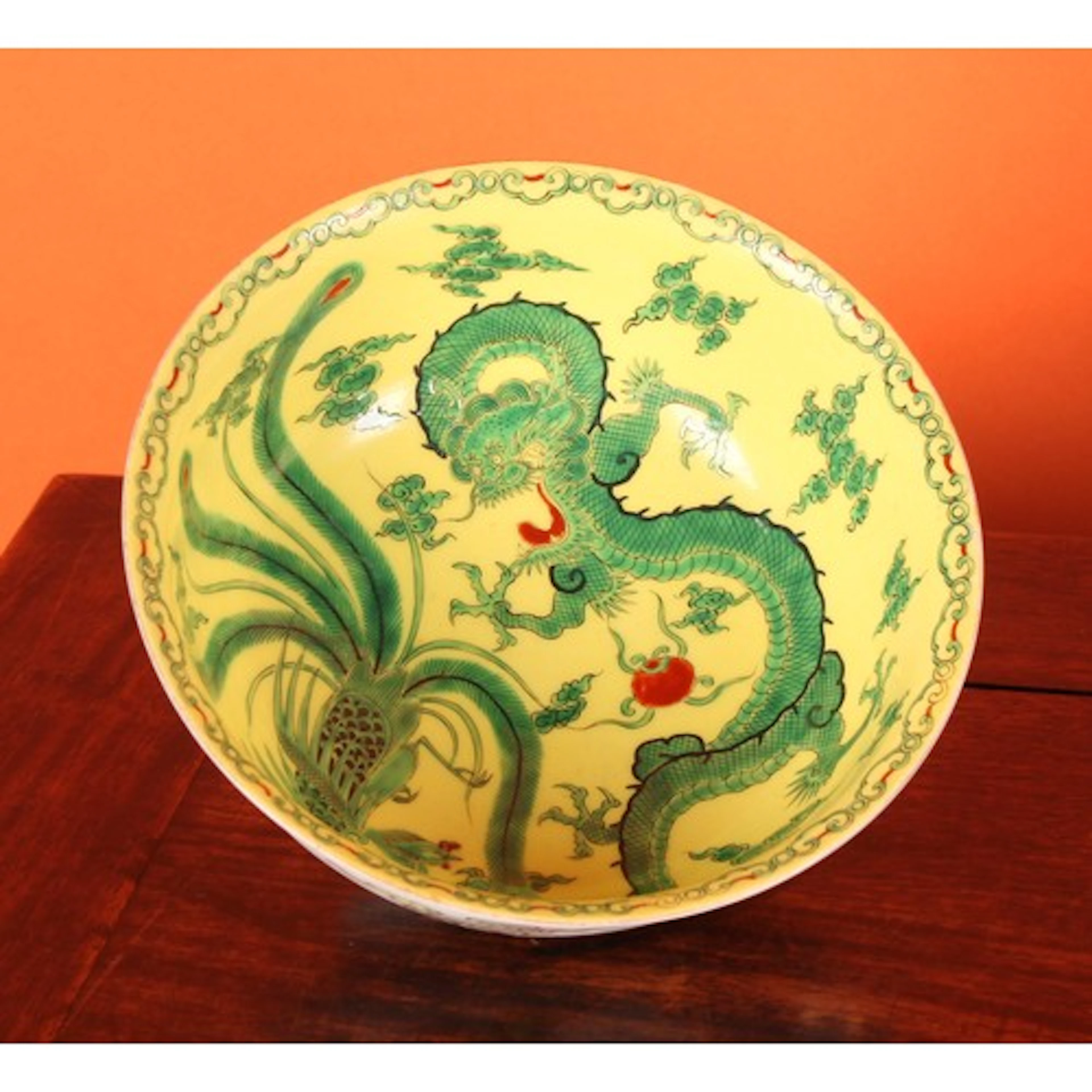 A Japanese Fukagawa porcelain circular bowl, painted with a ...