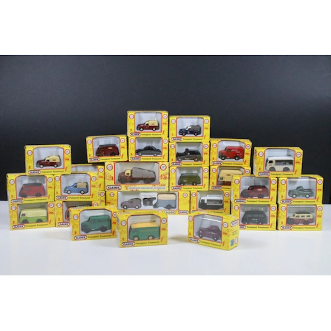 28 Boxed Classix diecast models, all ex
