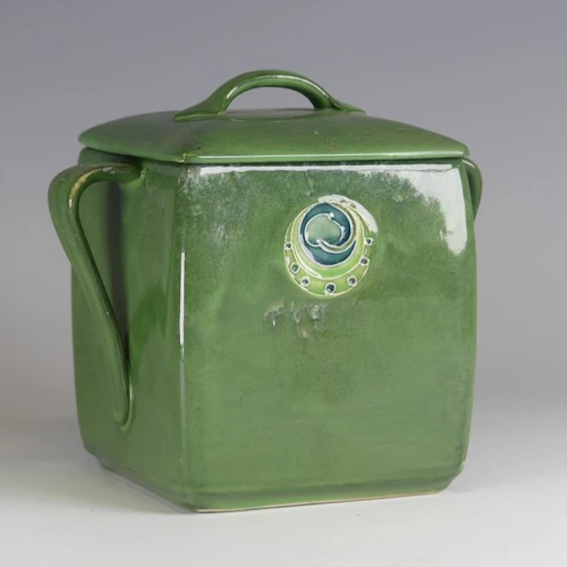 A Moorcroft for Liberty biscuit box and cover, circa 1903-19...