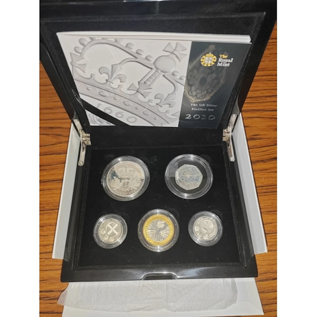 2010 cased silver piedfort proof set of 5 (£5, £2, £1 (2), 5...