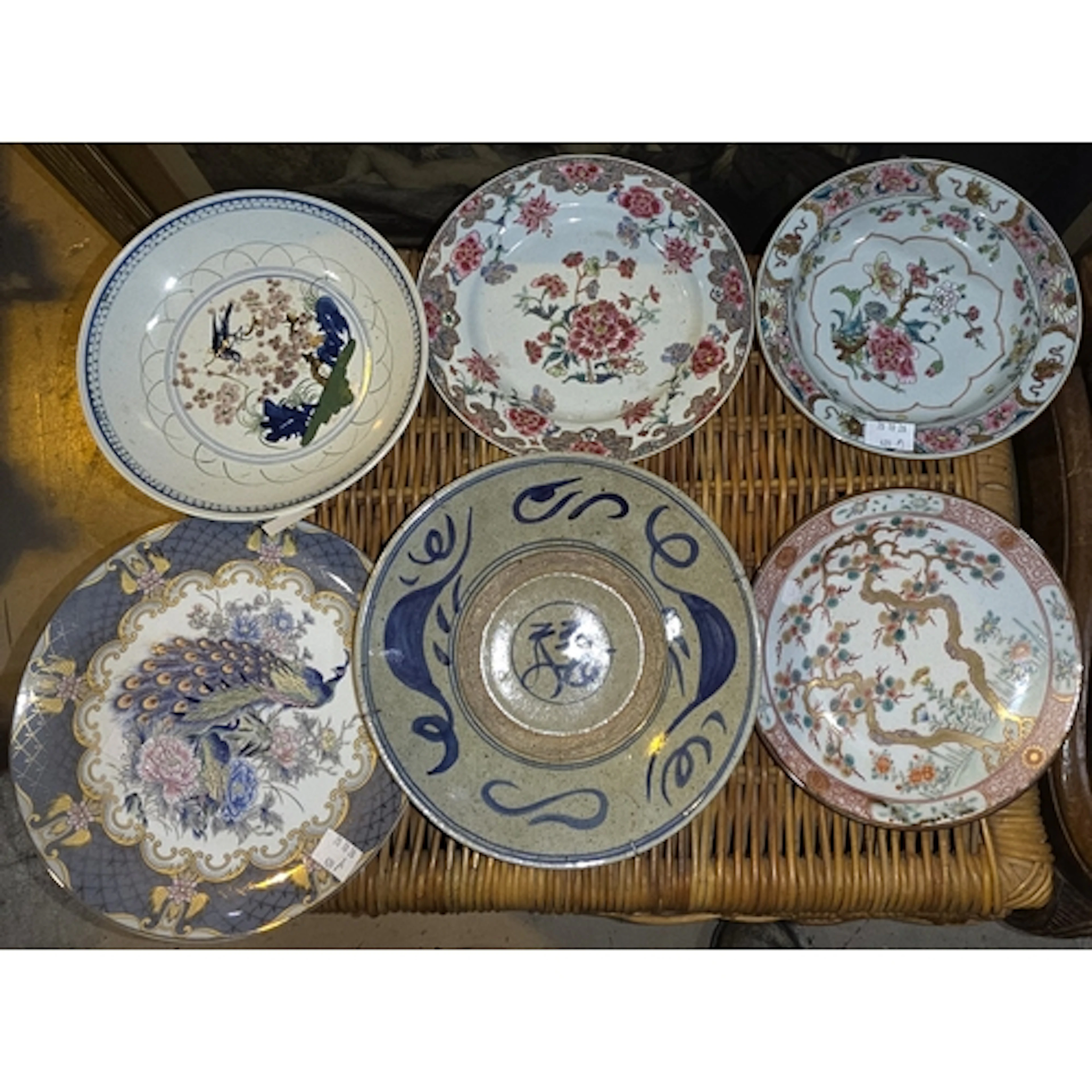 A selection of various Chinese polychrome plates