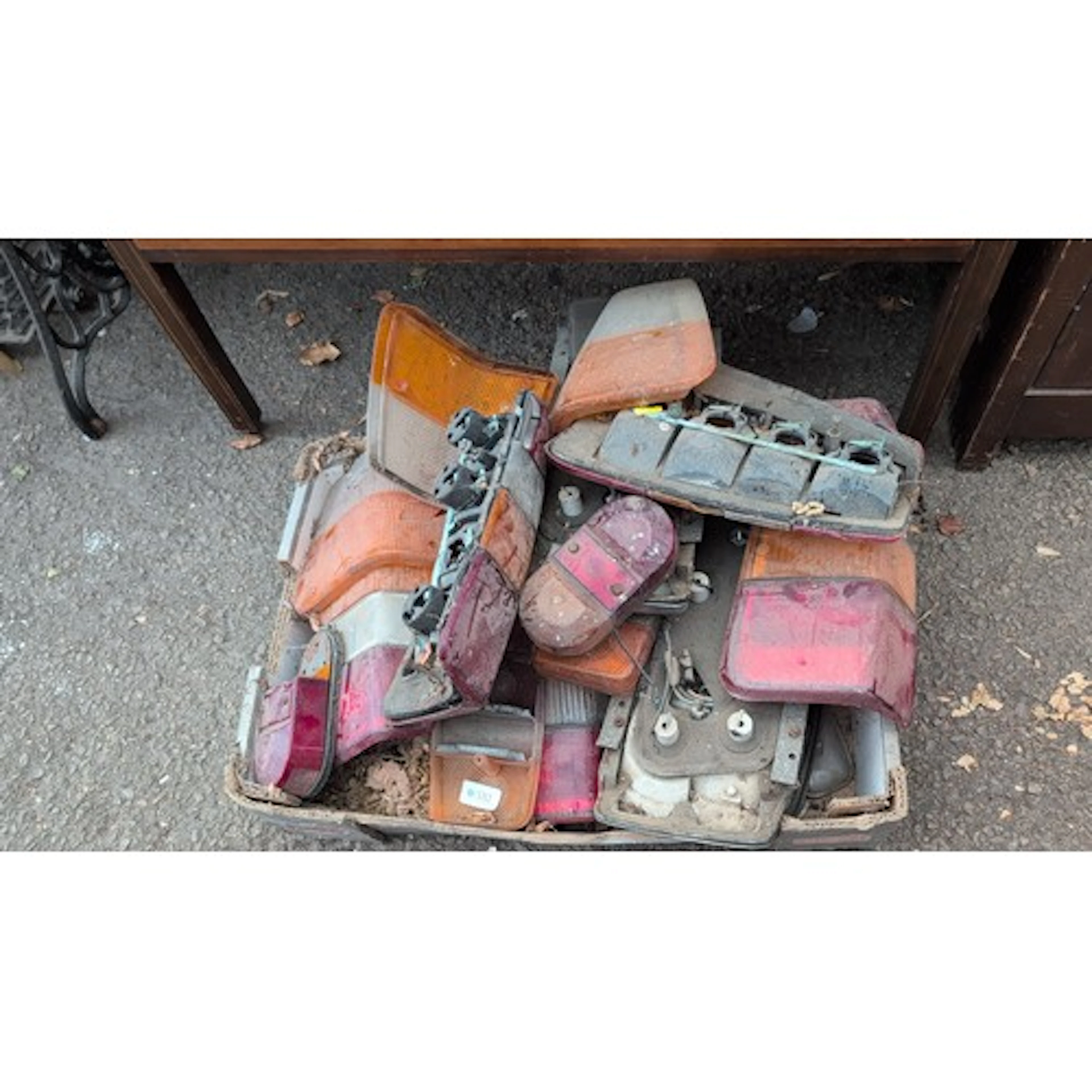 A quantity of vintage automobile lighting units, including p...