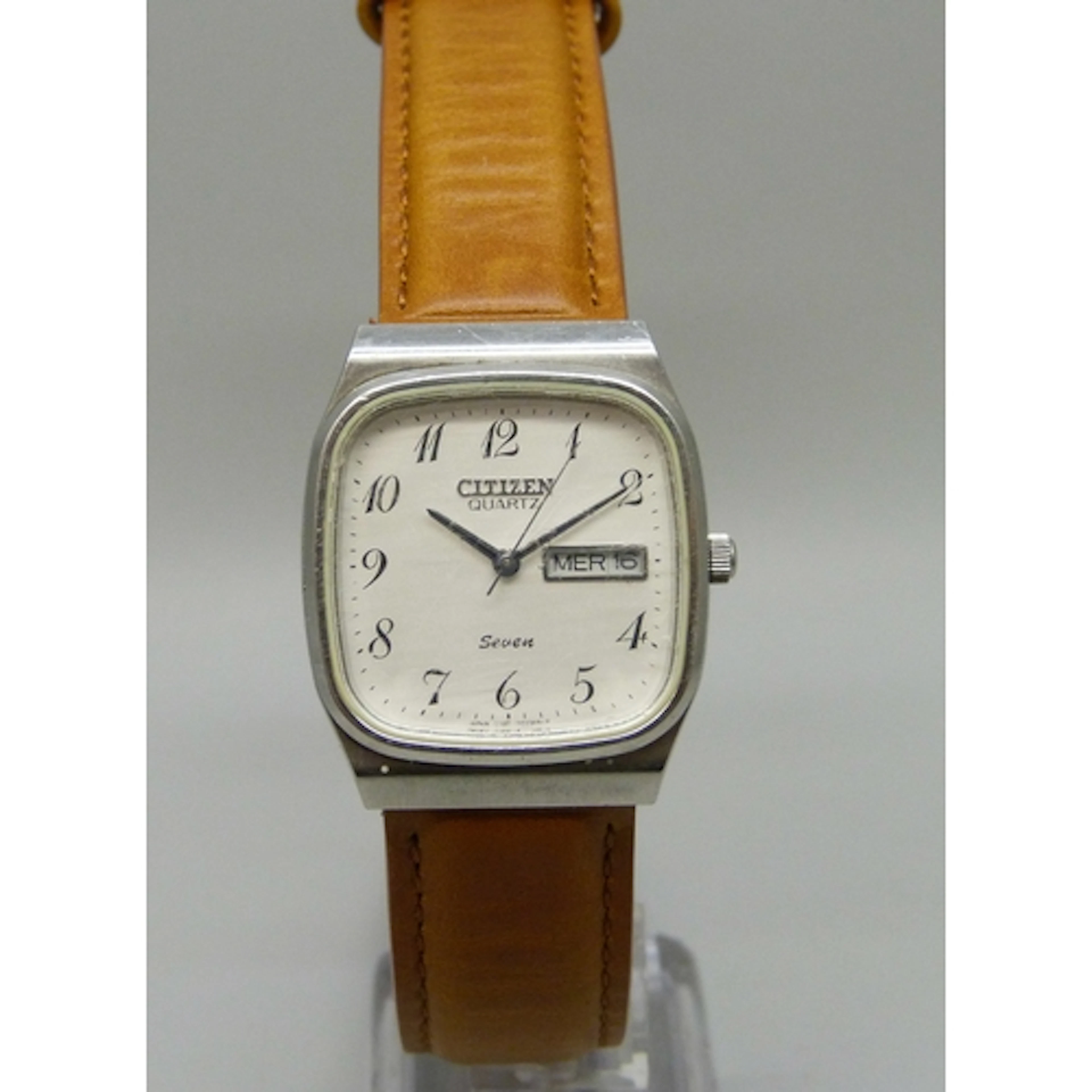 A Citizen Seven wristwatch with day/date aperture, 33mm incl...