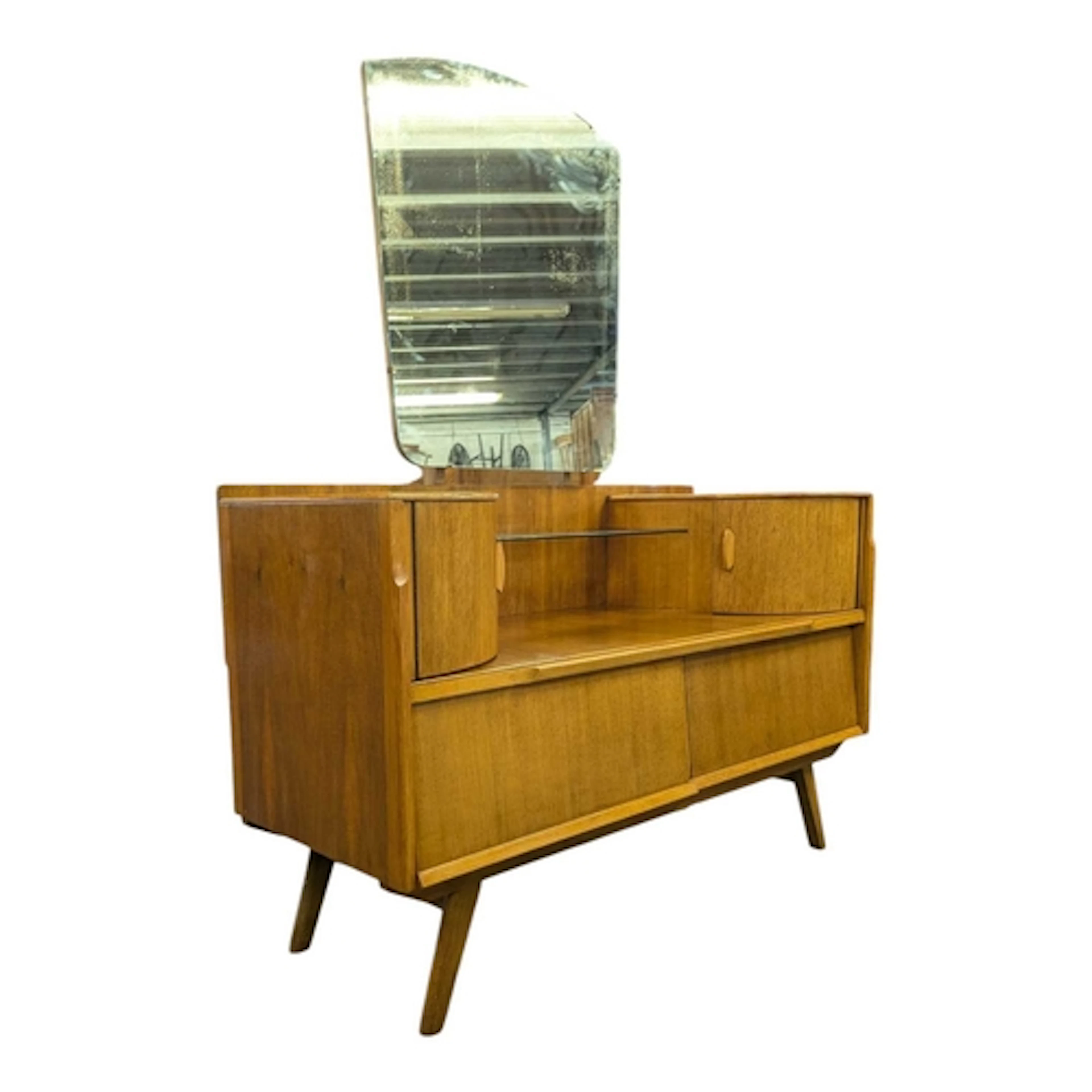 Hunt Furniture - A mid century circa 1950s walnut dressing t...