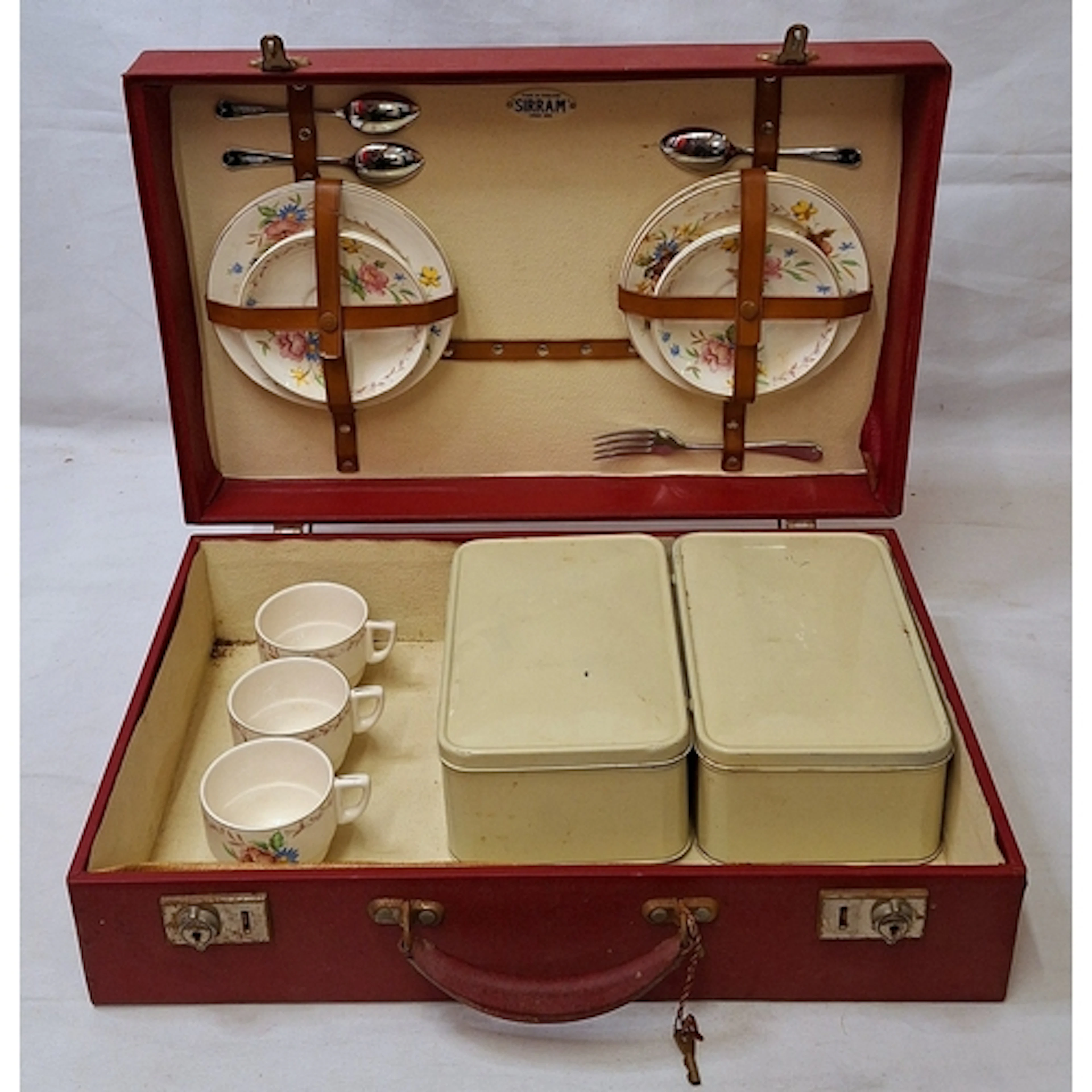Vintage Sirram Picnic Set in red vinyl case, ceramics by Ada...