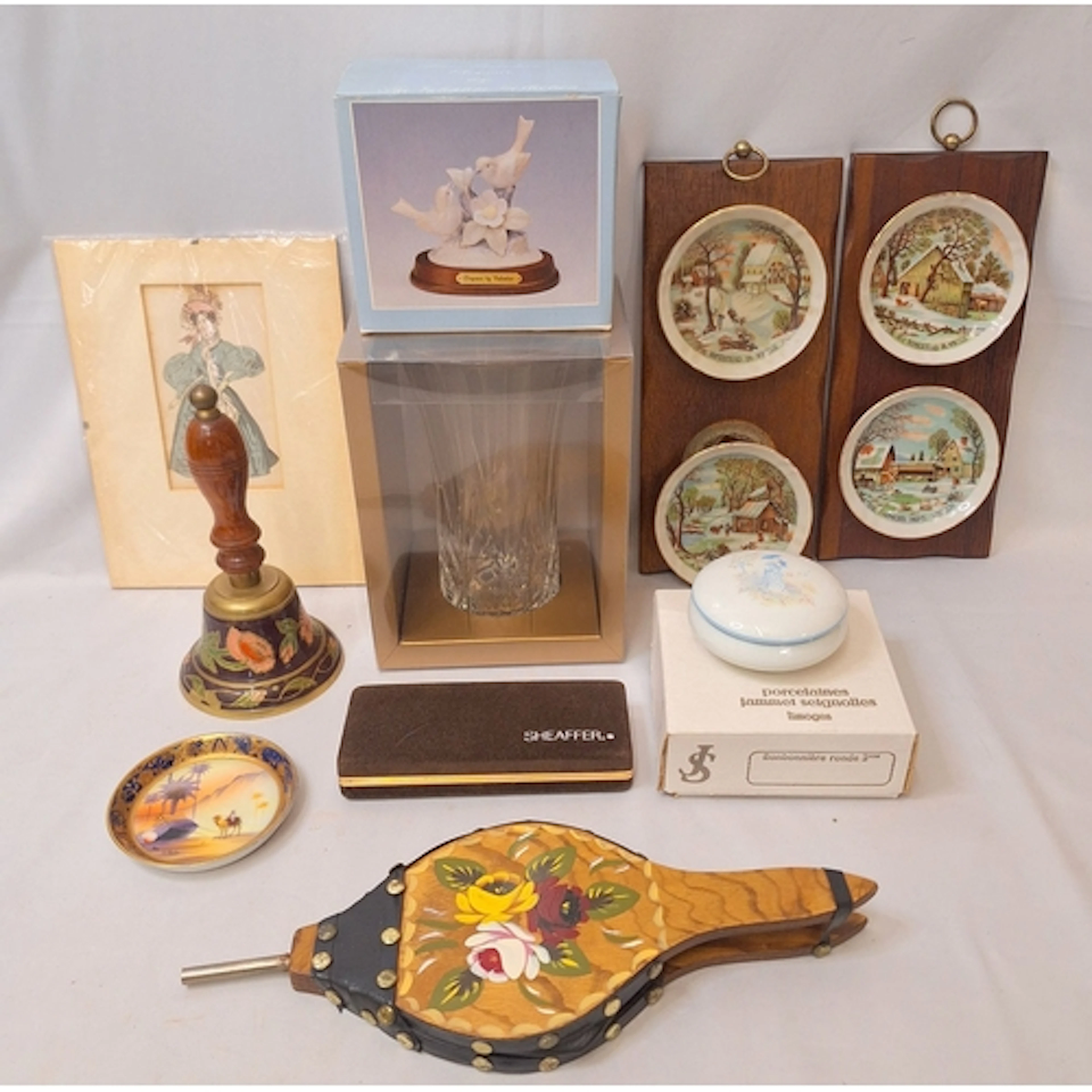 Brass Bell Decorated with leaves, small bell decorated with ...