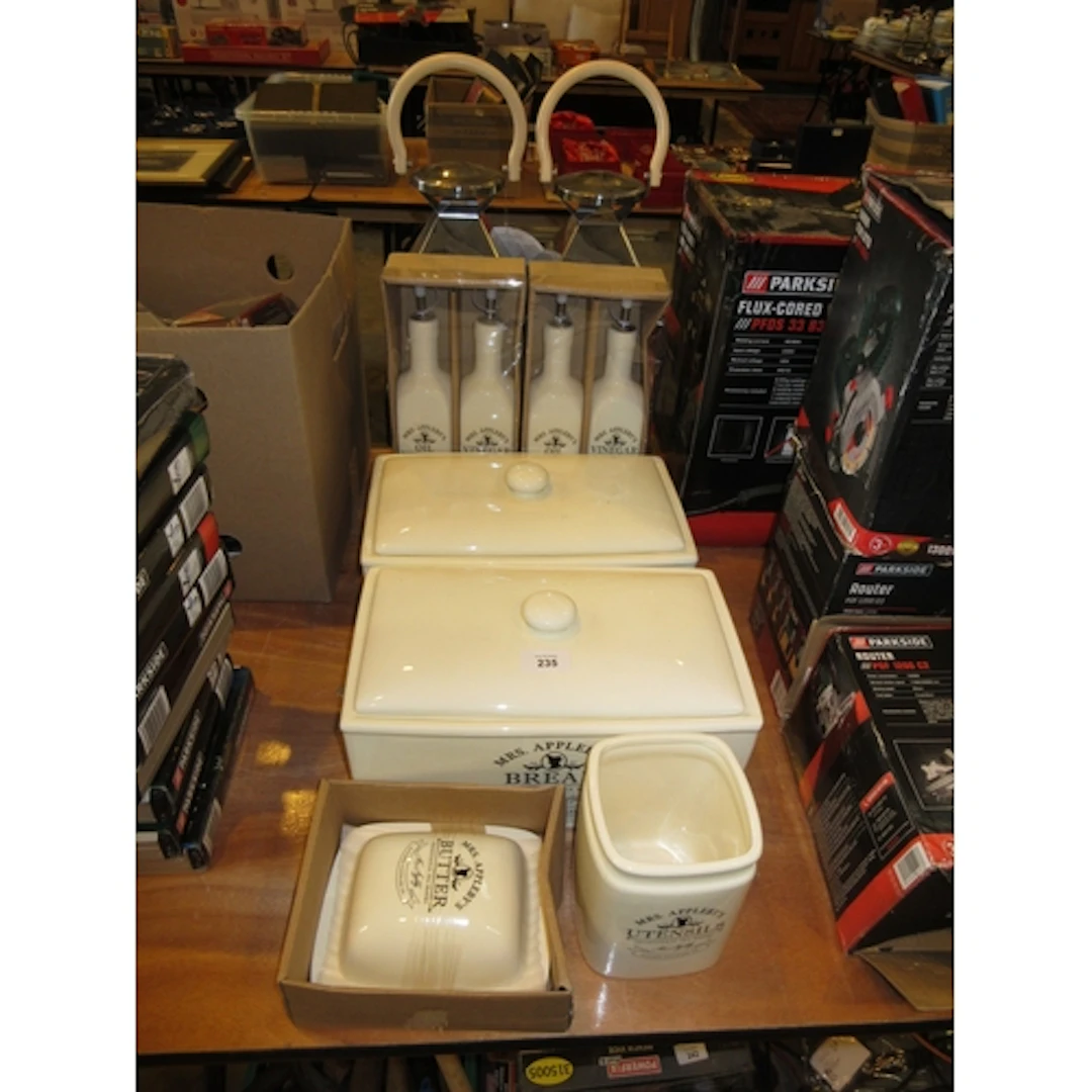 Mrs Applebys Kitchen Items and 2 Lanterns