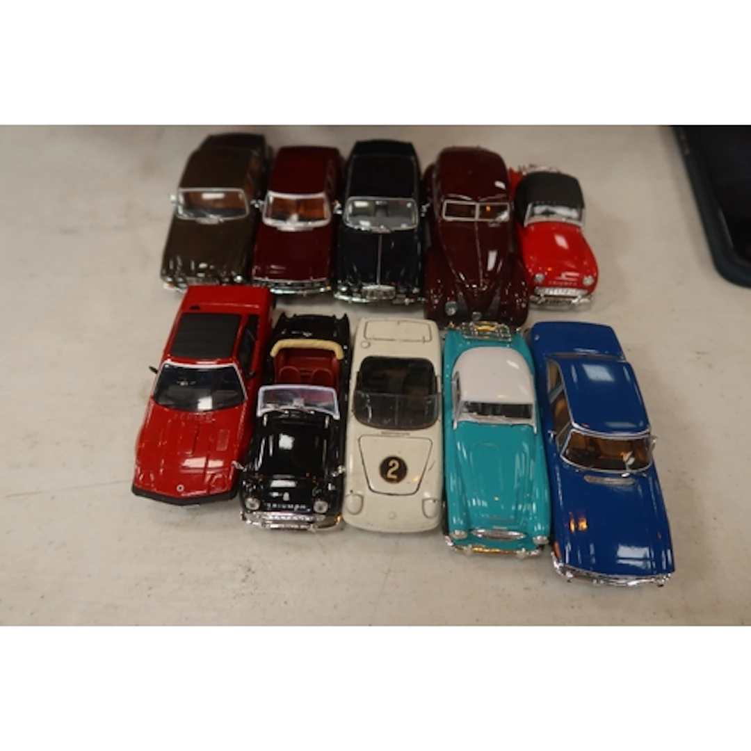 10 Corgi, Vanguard, Jaguar, Triumph and other sports cars