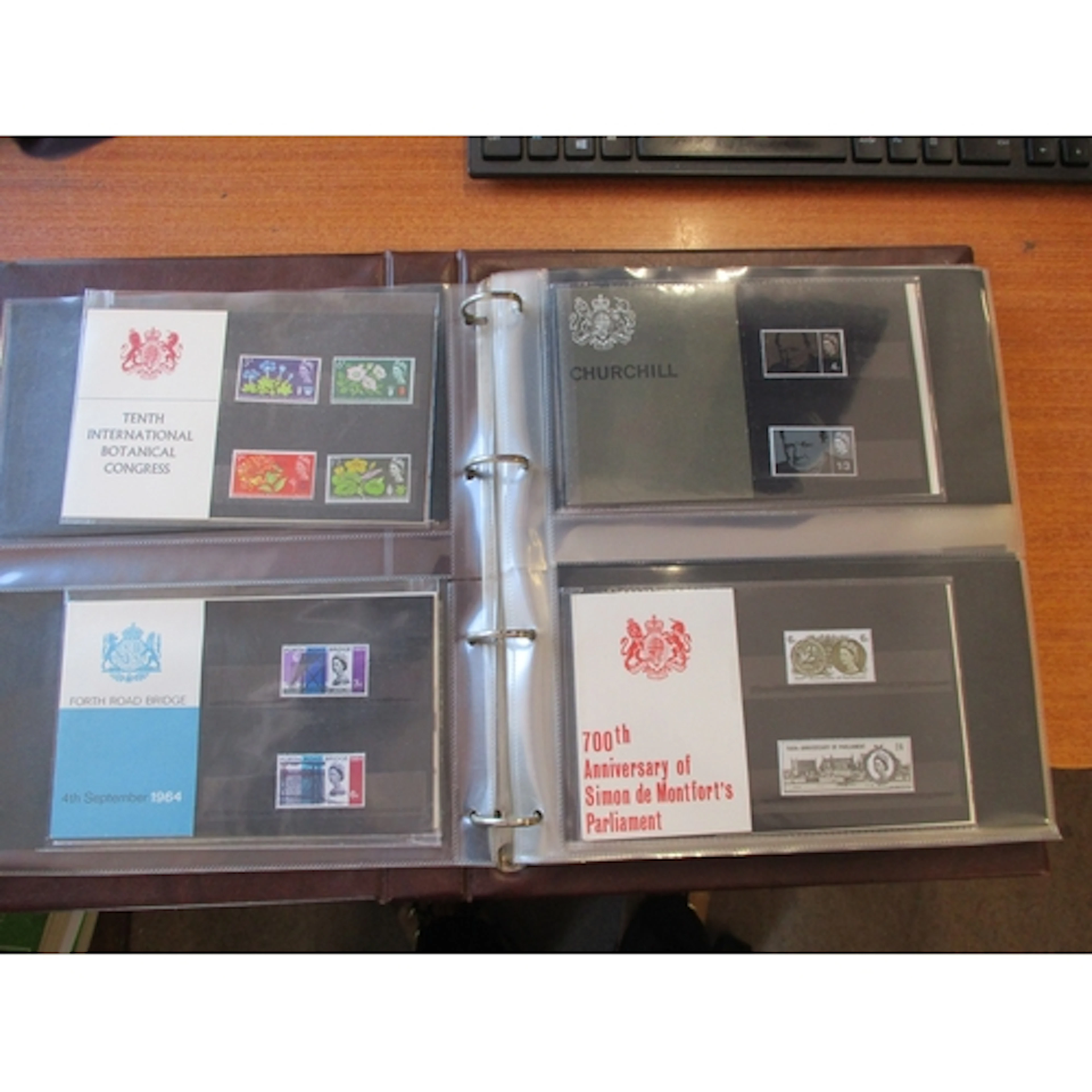 Pre-Dec. presentation packs range from 1964-1970 incl 1964 G...