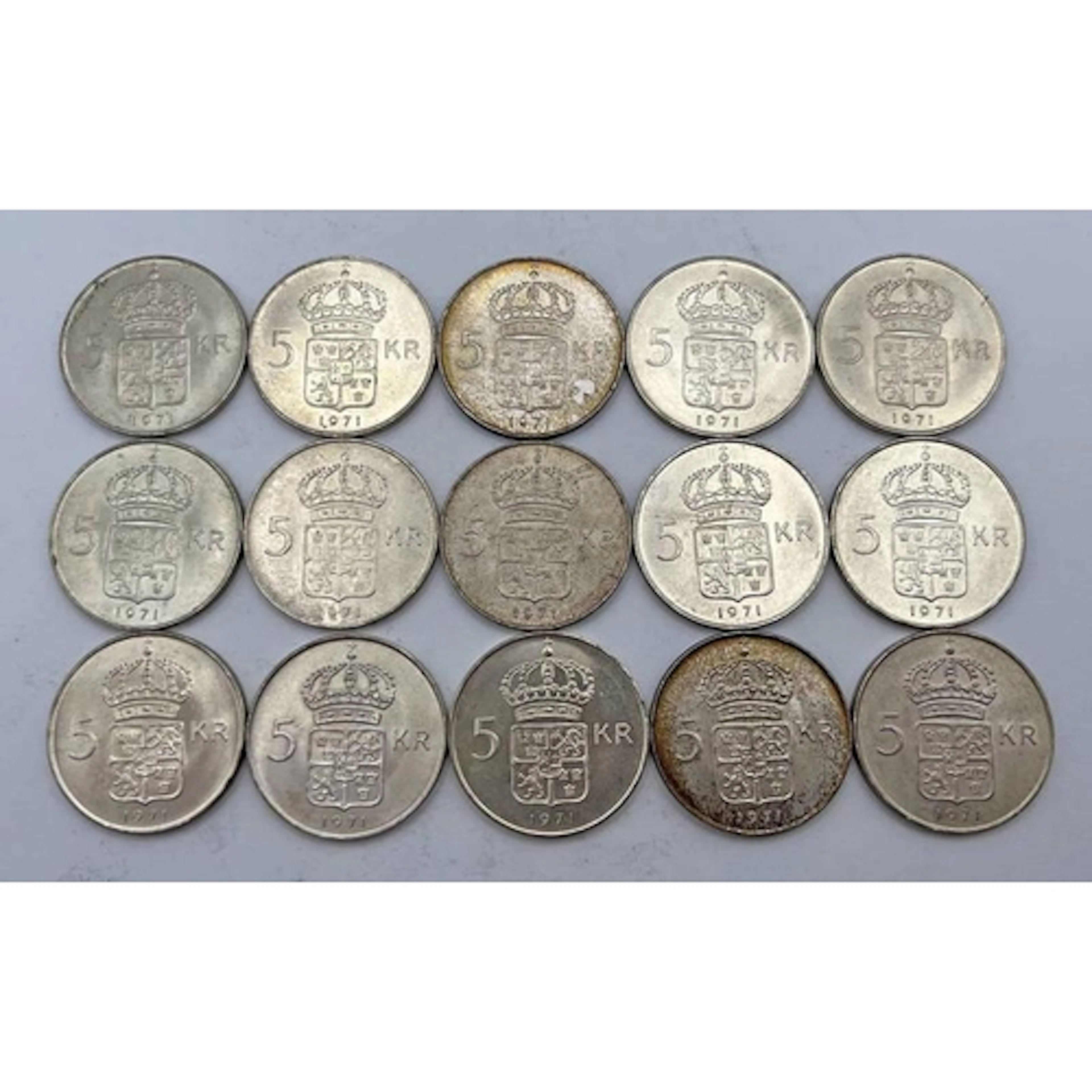15 SWEDISH 5 KRONOR COINS, TOTAL WEIGHT 270 GRAMS