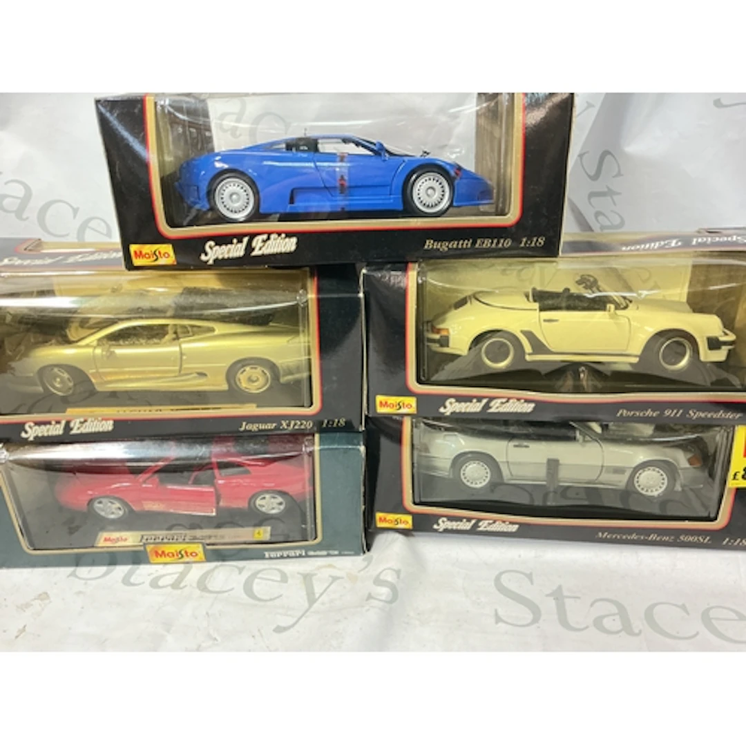 5 Boxed Maisto 1/18 Scale Diecast Cars. No Reserve.