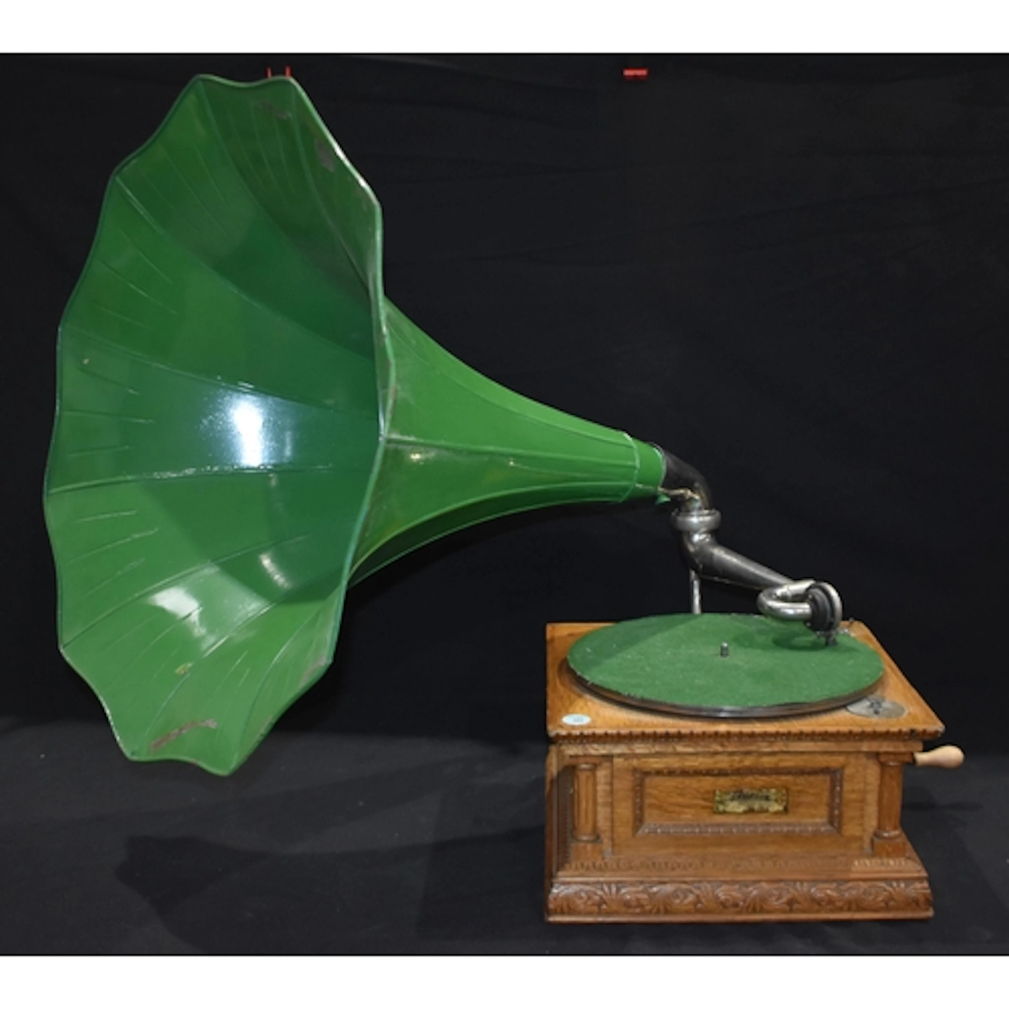 An antique Gramophone and Typewriter Ltd of London Gramopho...