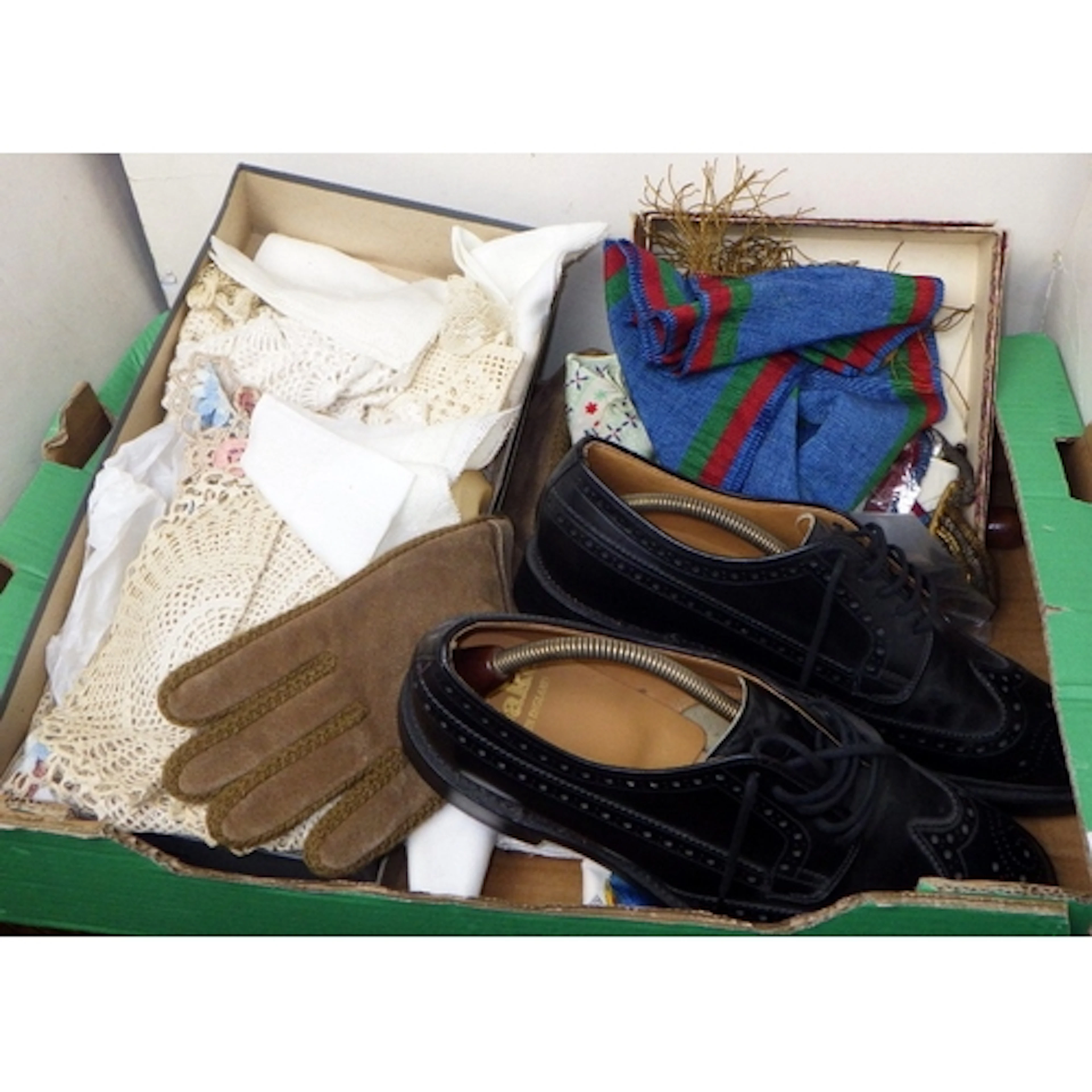 A pair of Loake Braemar fully welted black leather shoes, 9 ...