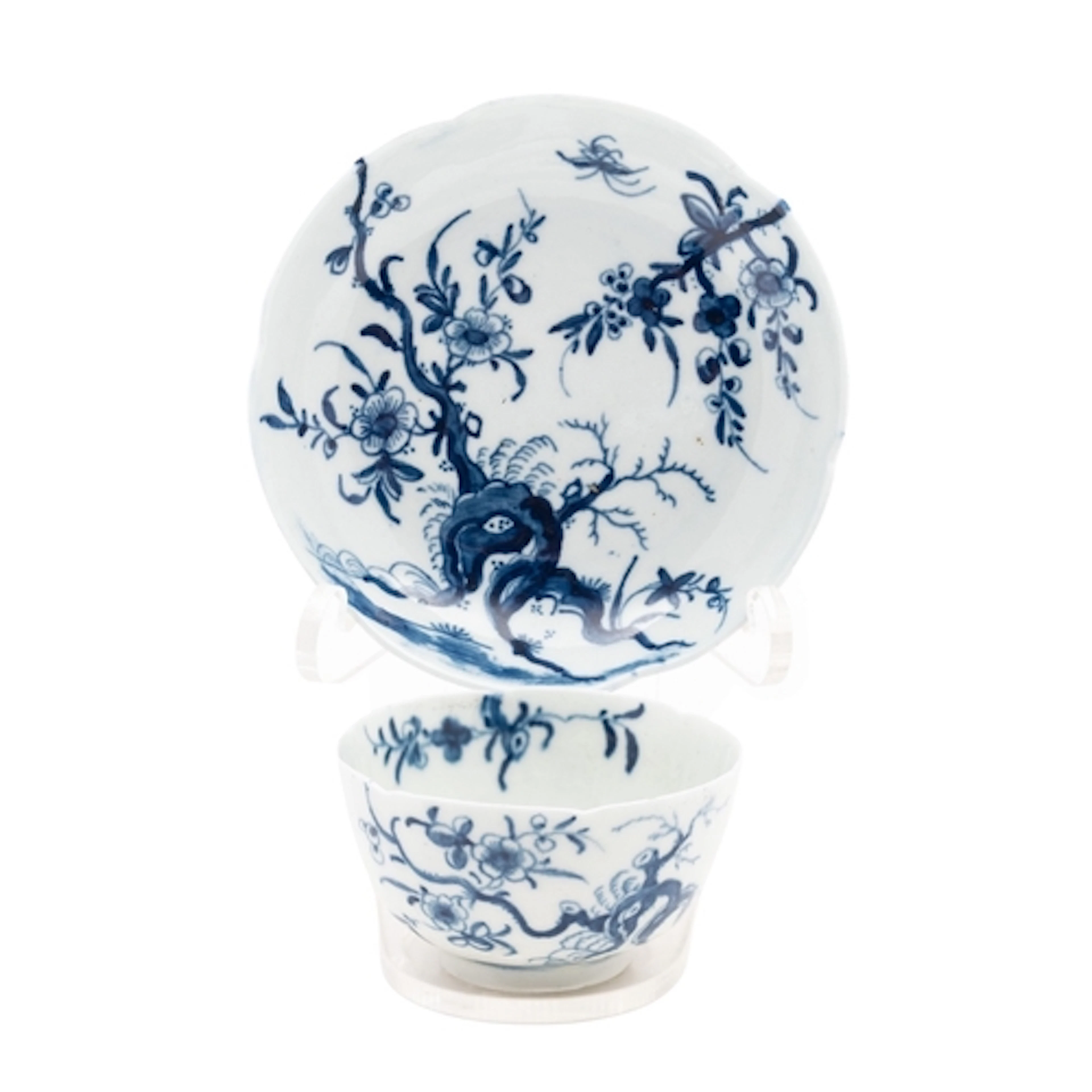 An early First Period Worcester blue and white lobed teabowl...