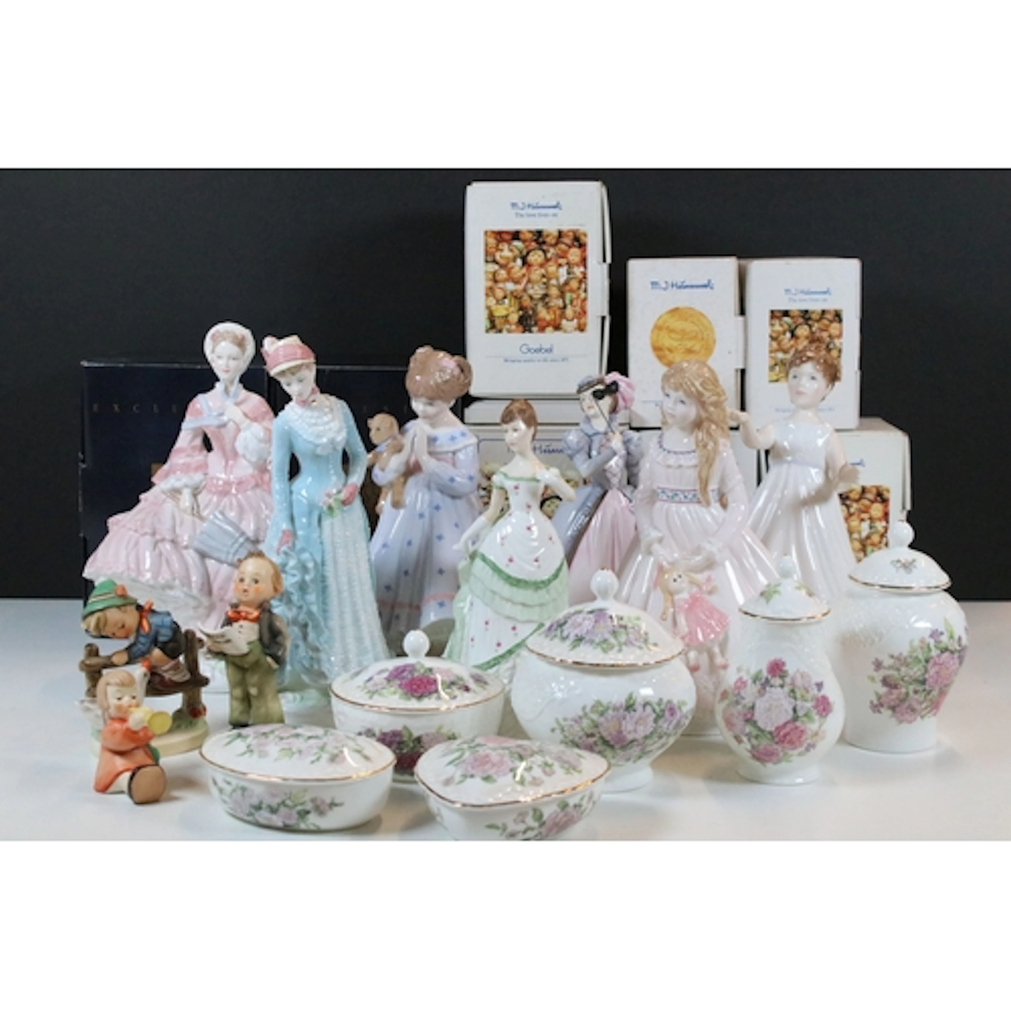 Collection of limited edition Royal Worcester figures, to co...