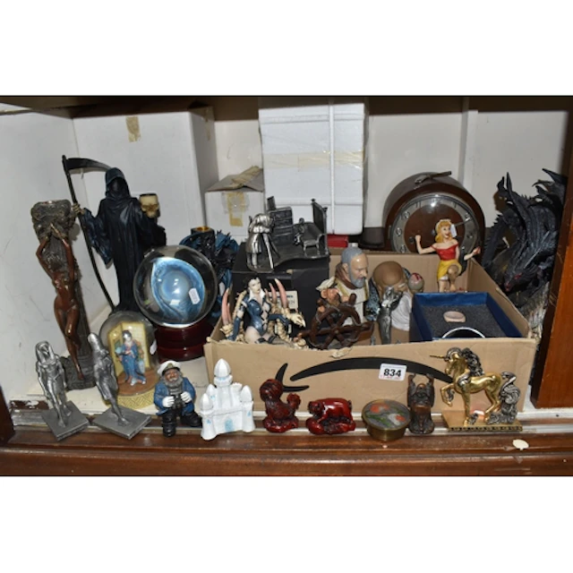 A BOX AND LOOSE ASSORTED ORNAMENTS to include an art deco ma...