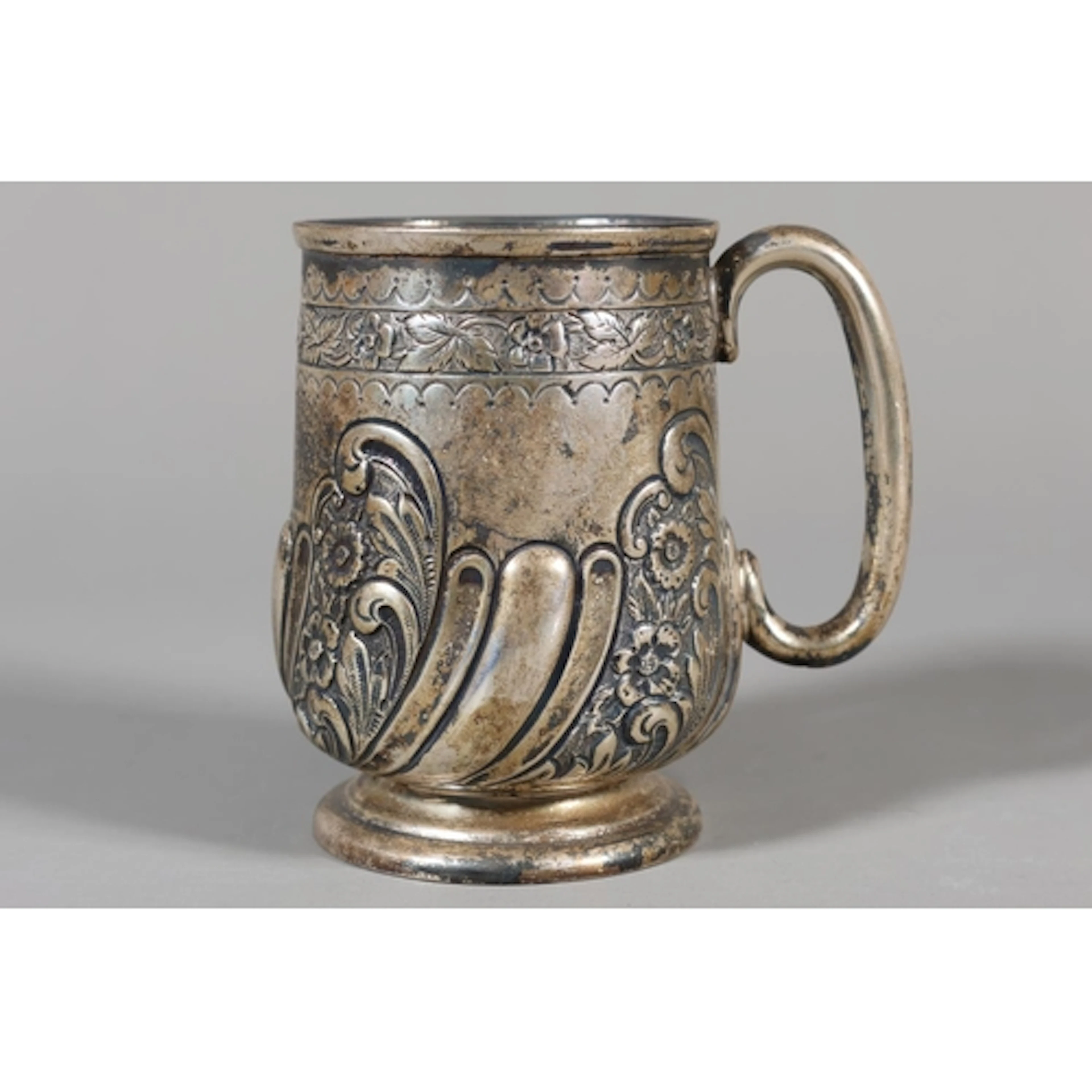 Antique Edwardian silver christening mug by Barker Brothers,...