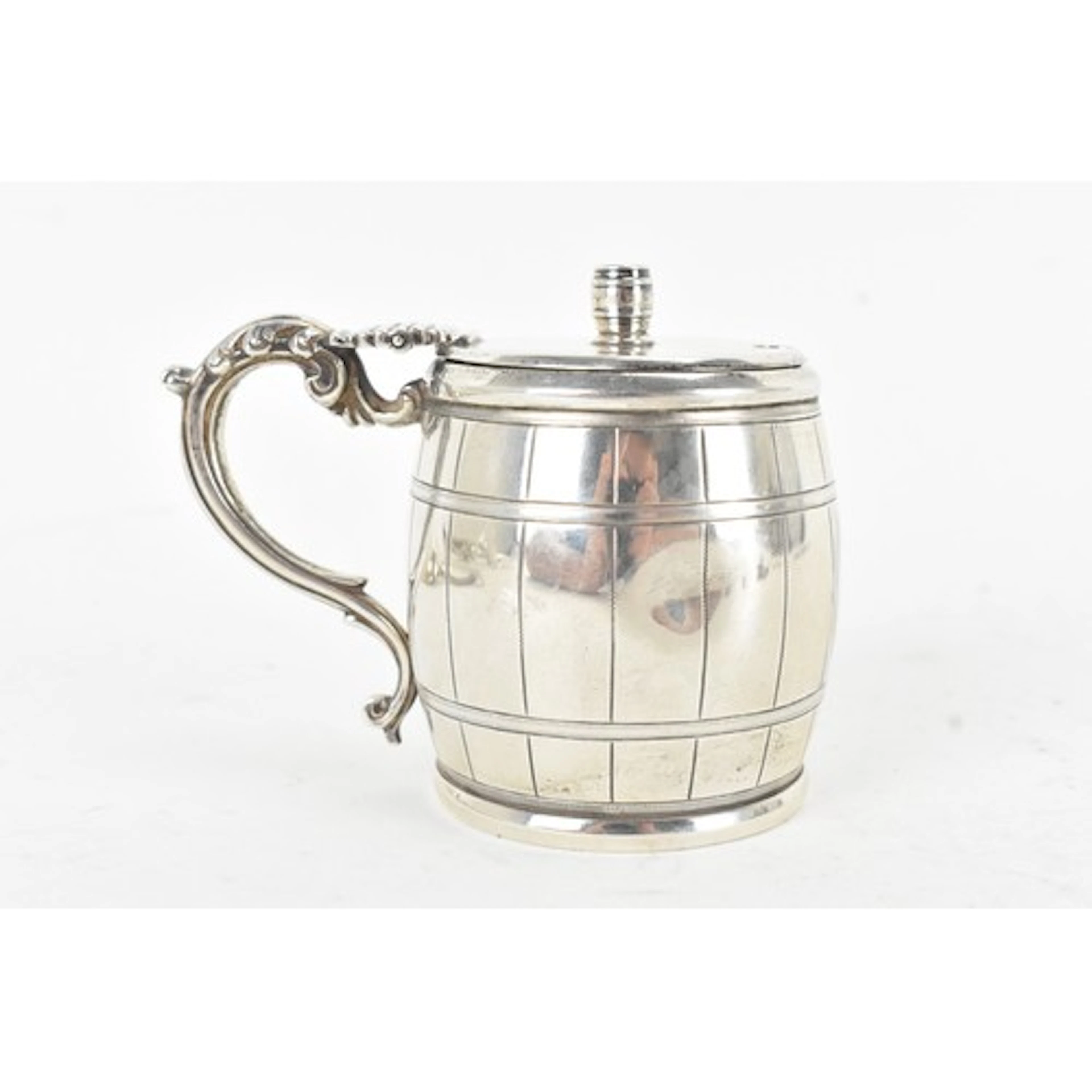 A Victorian silver mustard pot, by Chawner & Co (George Will...
