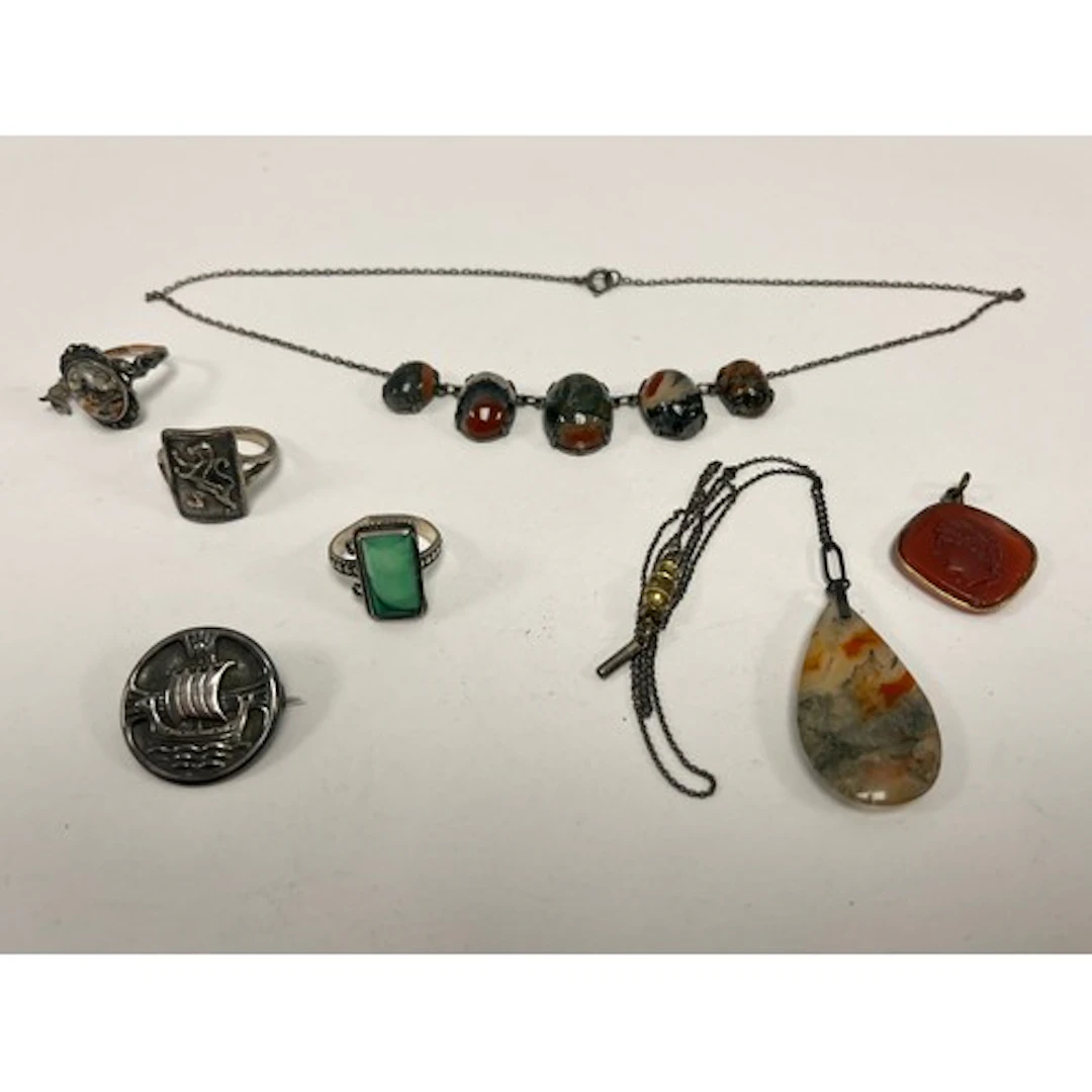 Ladies silver moss agate necklace, moss agate pendant and ch...